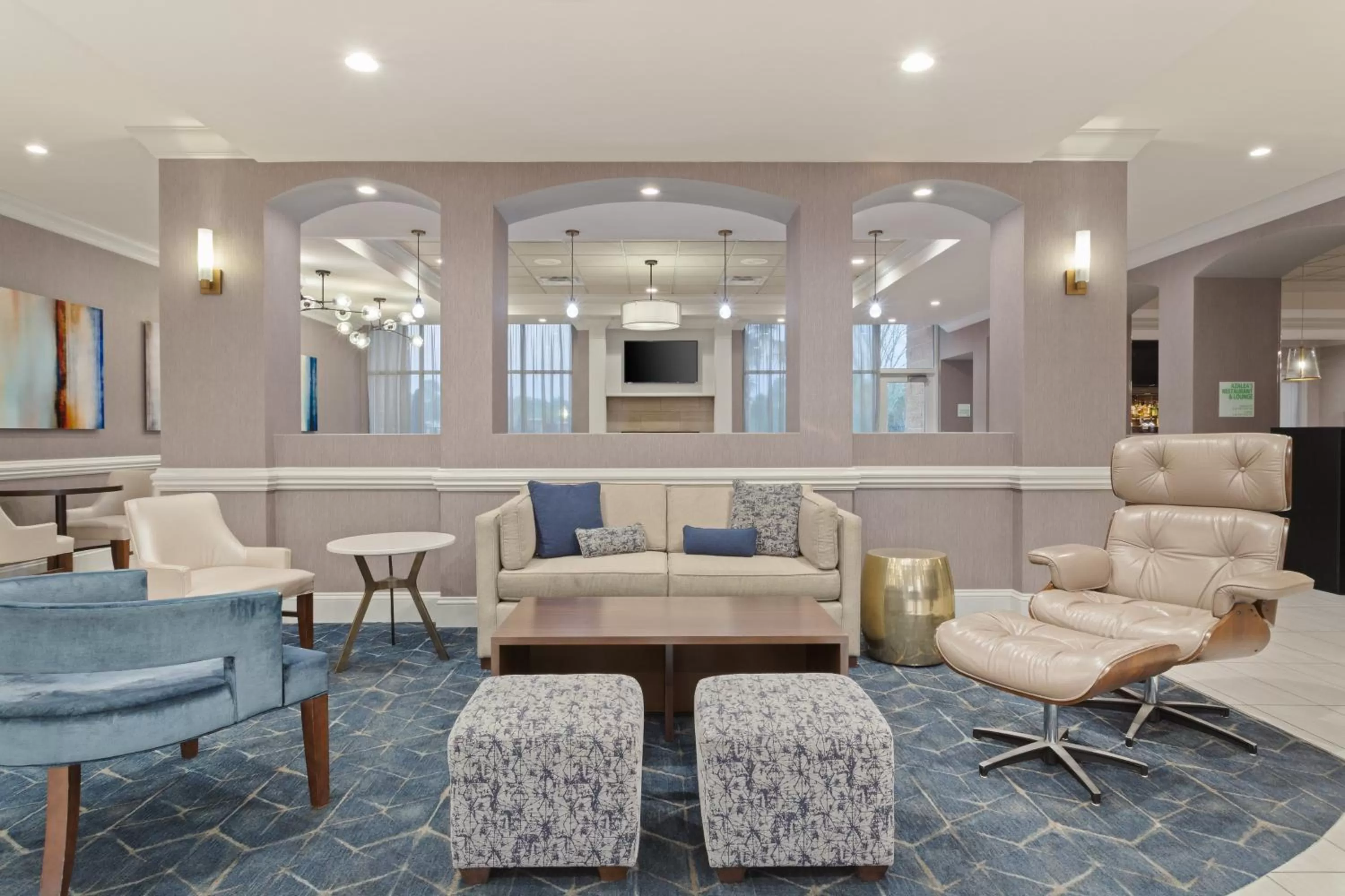 Property building in Holiday Inn Valdosta Conference Center by IHG