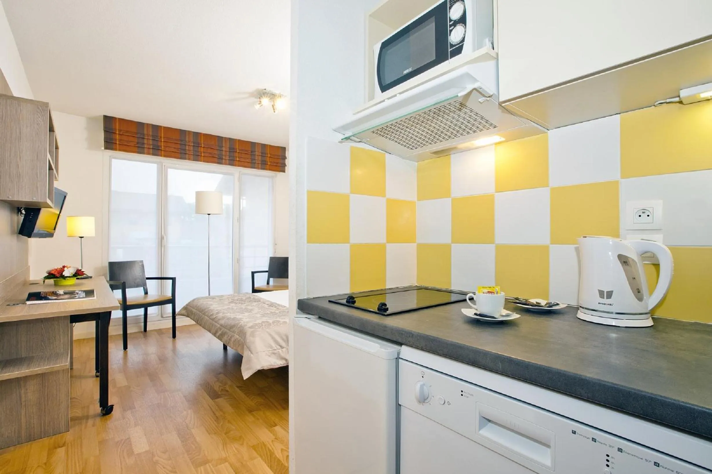 Kitchen or kitchenette in Residhome Genève Prévessin Le Carré d'Or