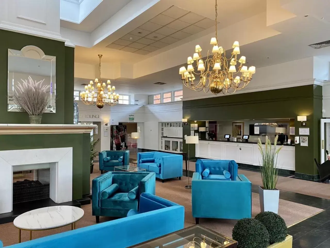 Lobby or reception, Lounge/Bar in Bromsgrove Hotel and Spa