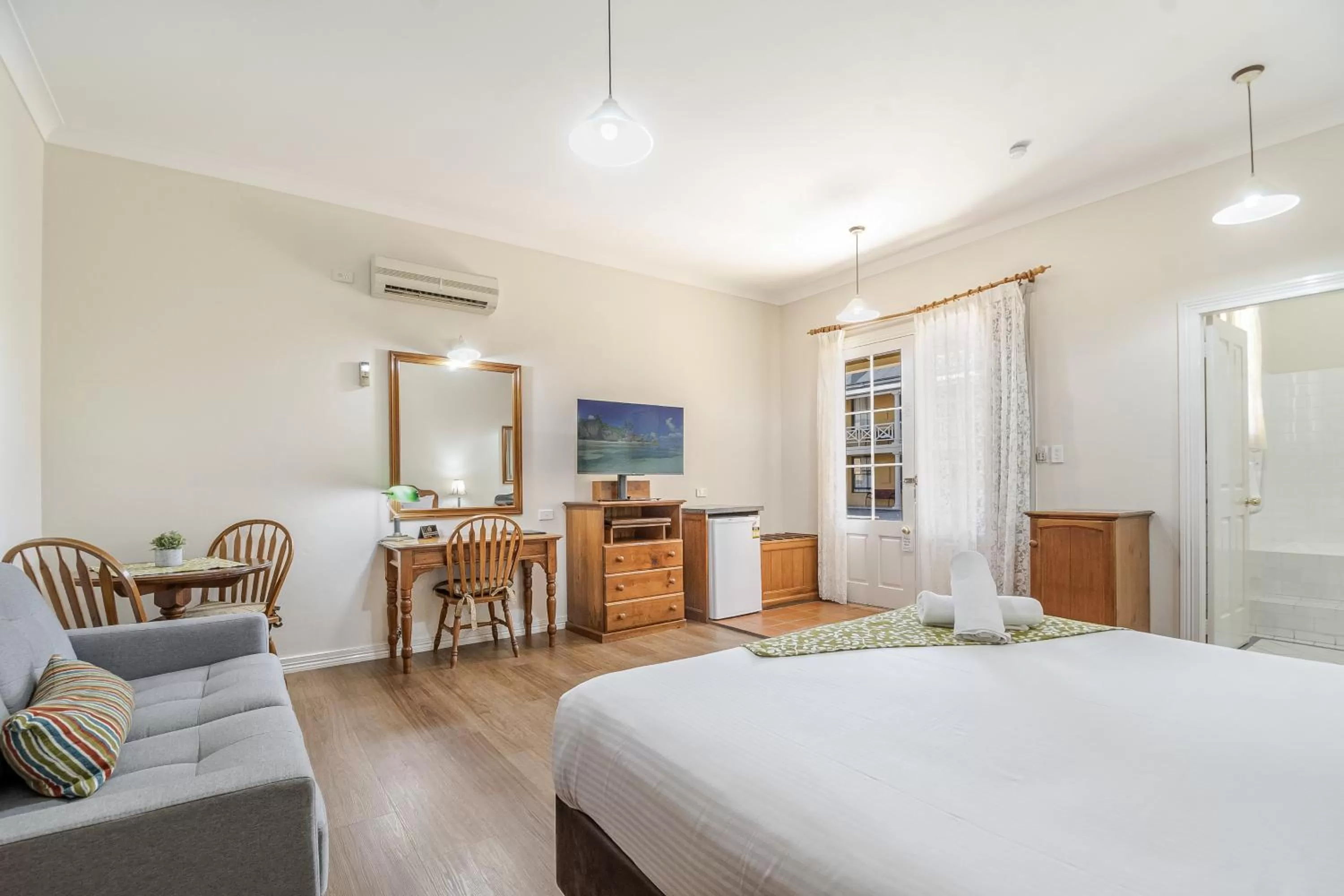 Bed in Ballina Heritage Inn