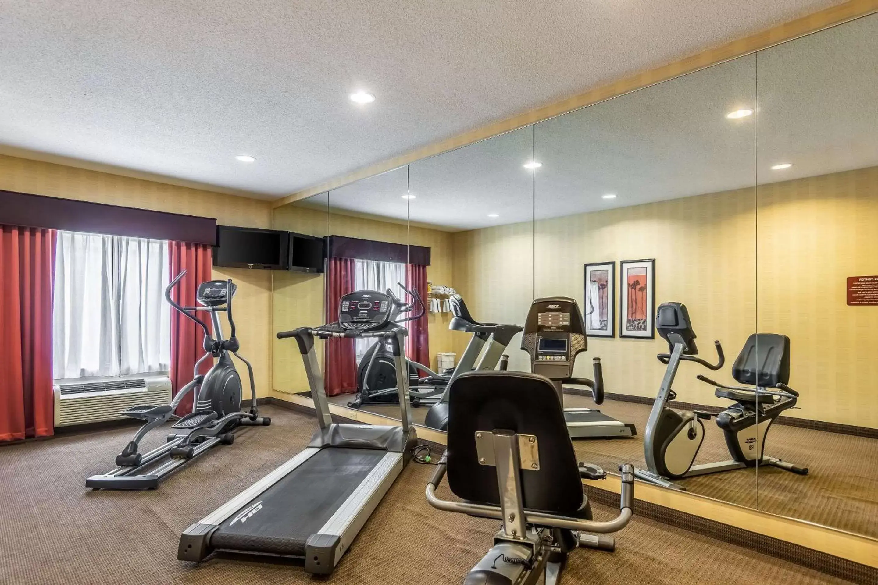Fitness centre/facilities, Fitness Center/Facilities in Comfort Inn Emporia