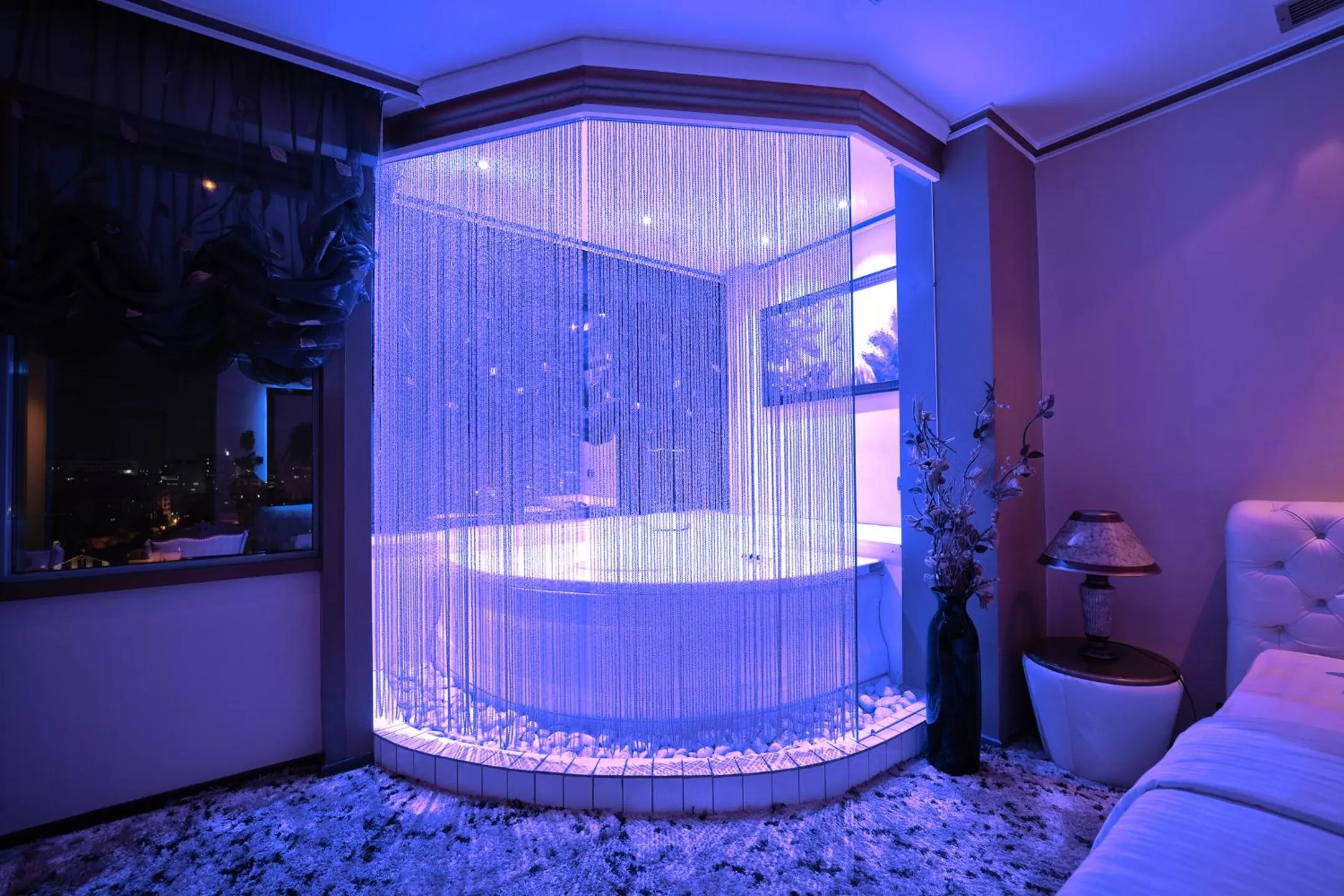 Hot Tub in Hotel Rosa Blu