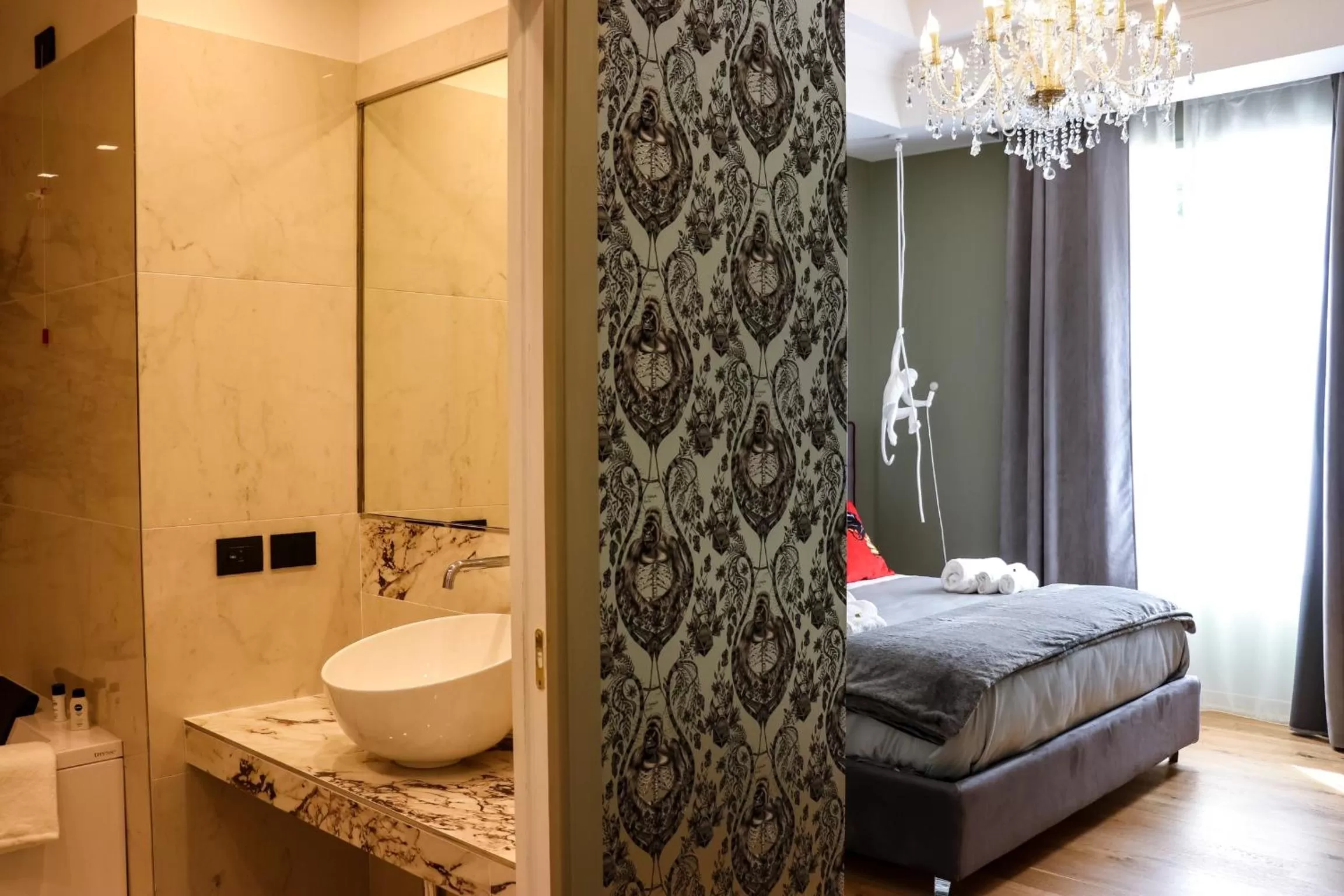 Bed in Aron Only Suites Bed and Breakfast