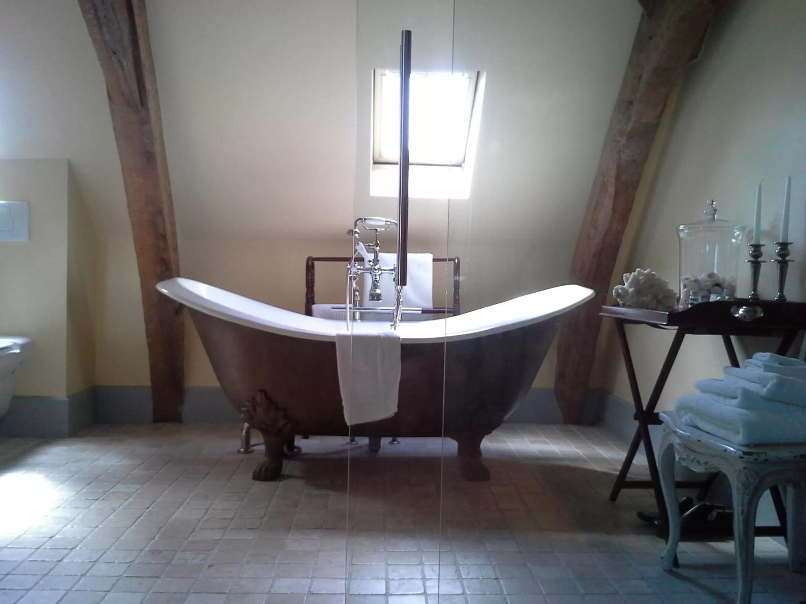 Bathroom in Hotel Recour