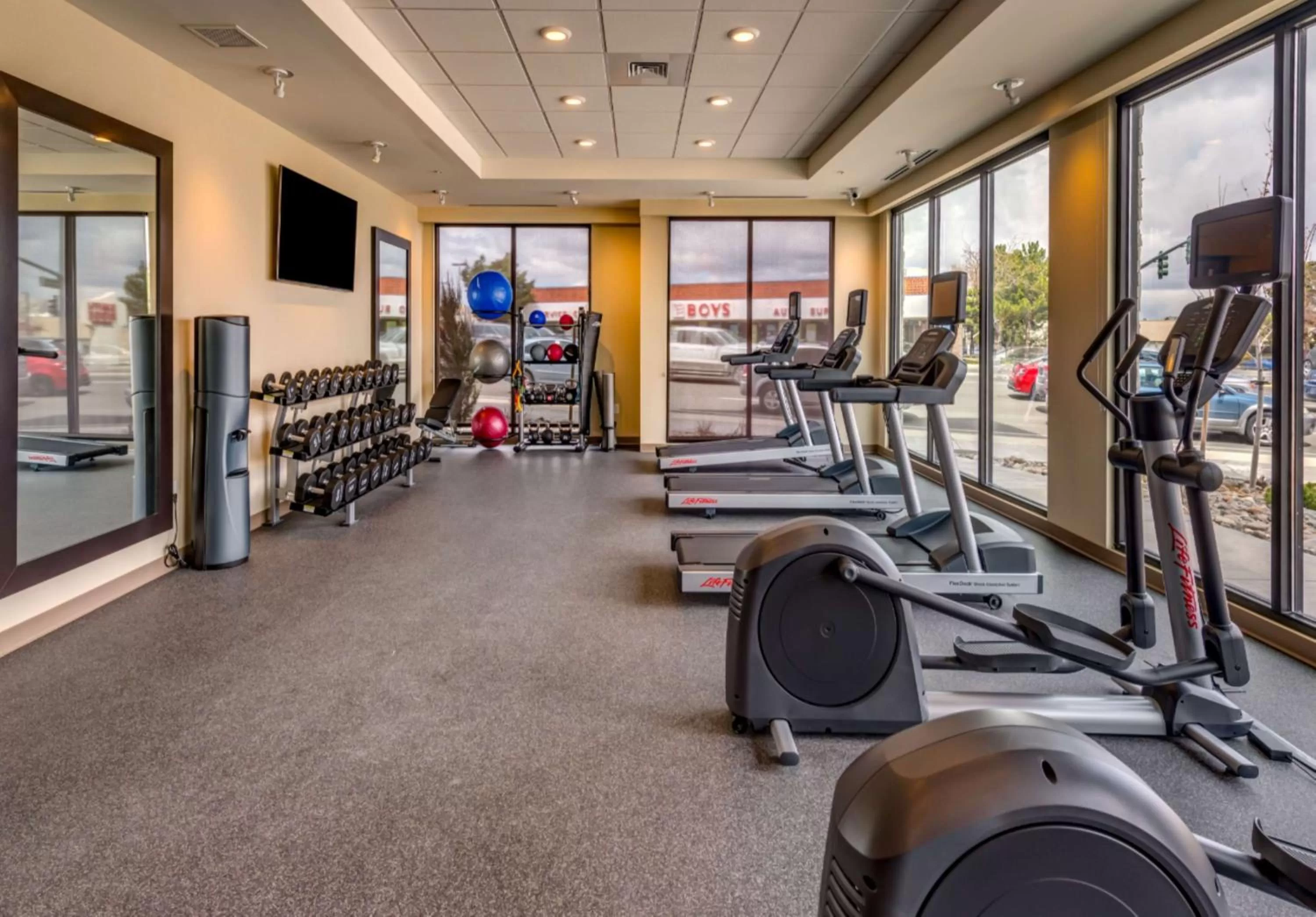 Fitness centre/facilities in Home2 Suites By Hilton Reno