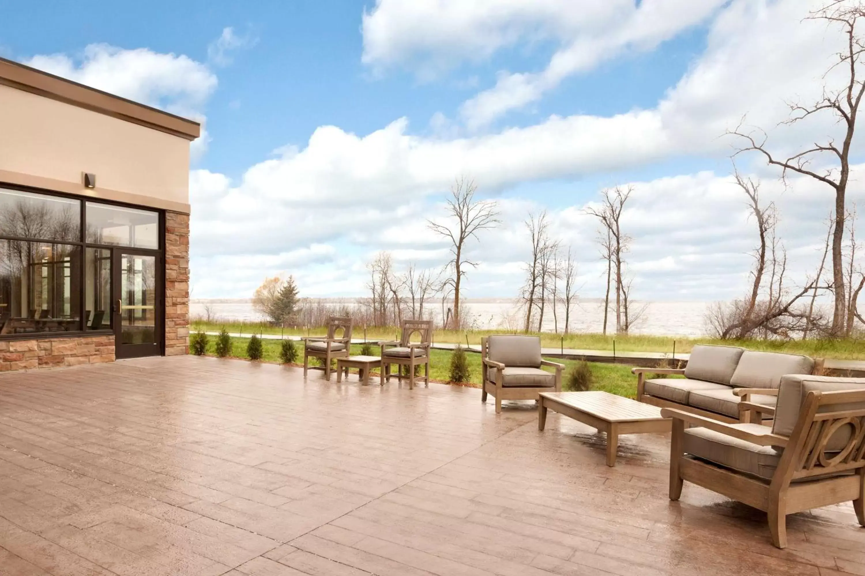 Patio in Country Inn & Suites by Radisson, Bemidji, MN