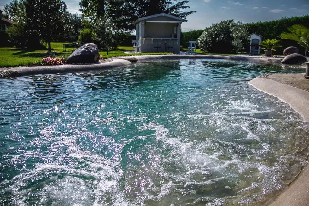 Swimming Pool in B&B La Magia dei Sogni Relais