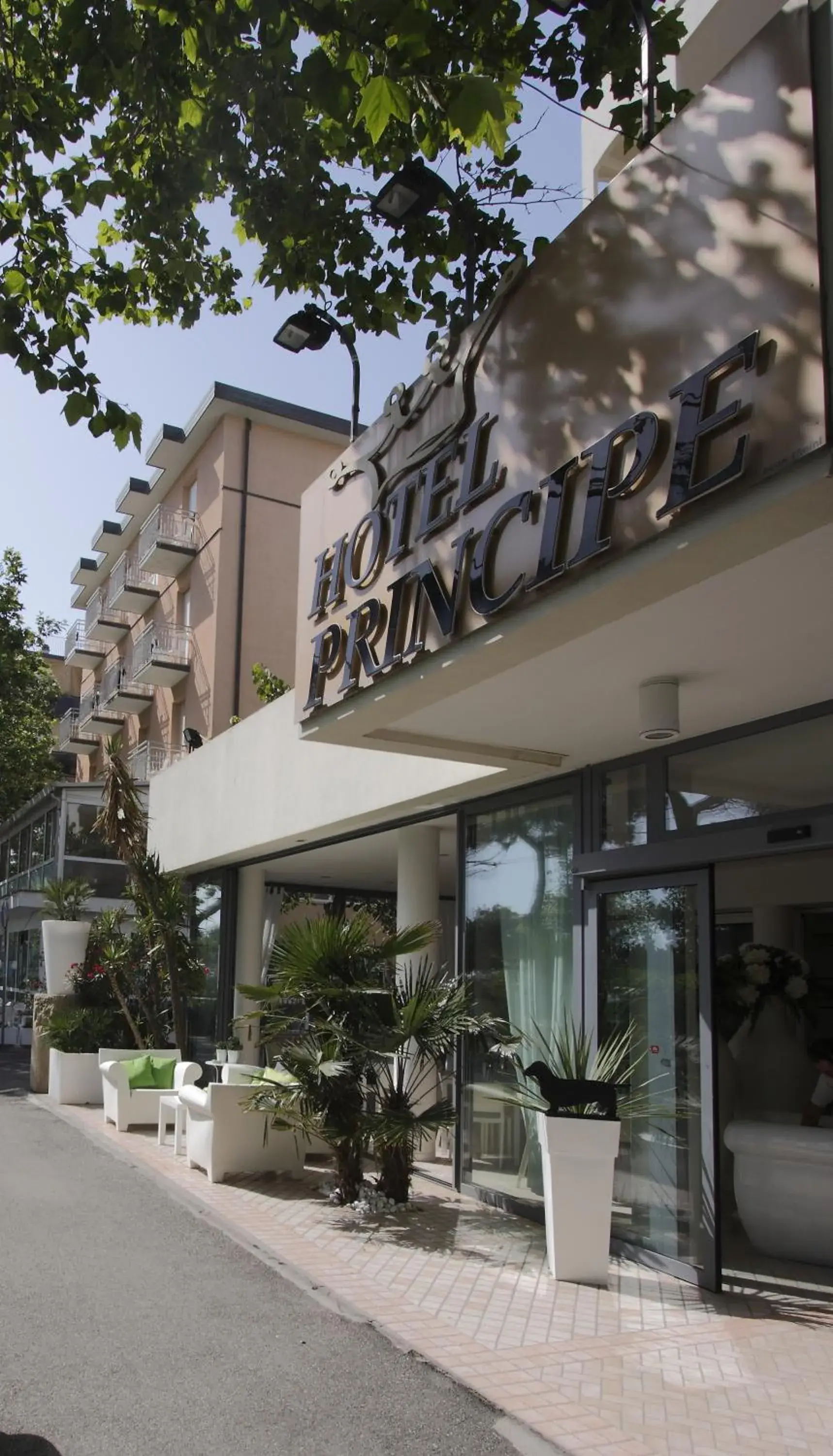 Facade/entrance, Property Building in Hotel Principe