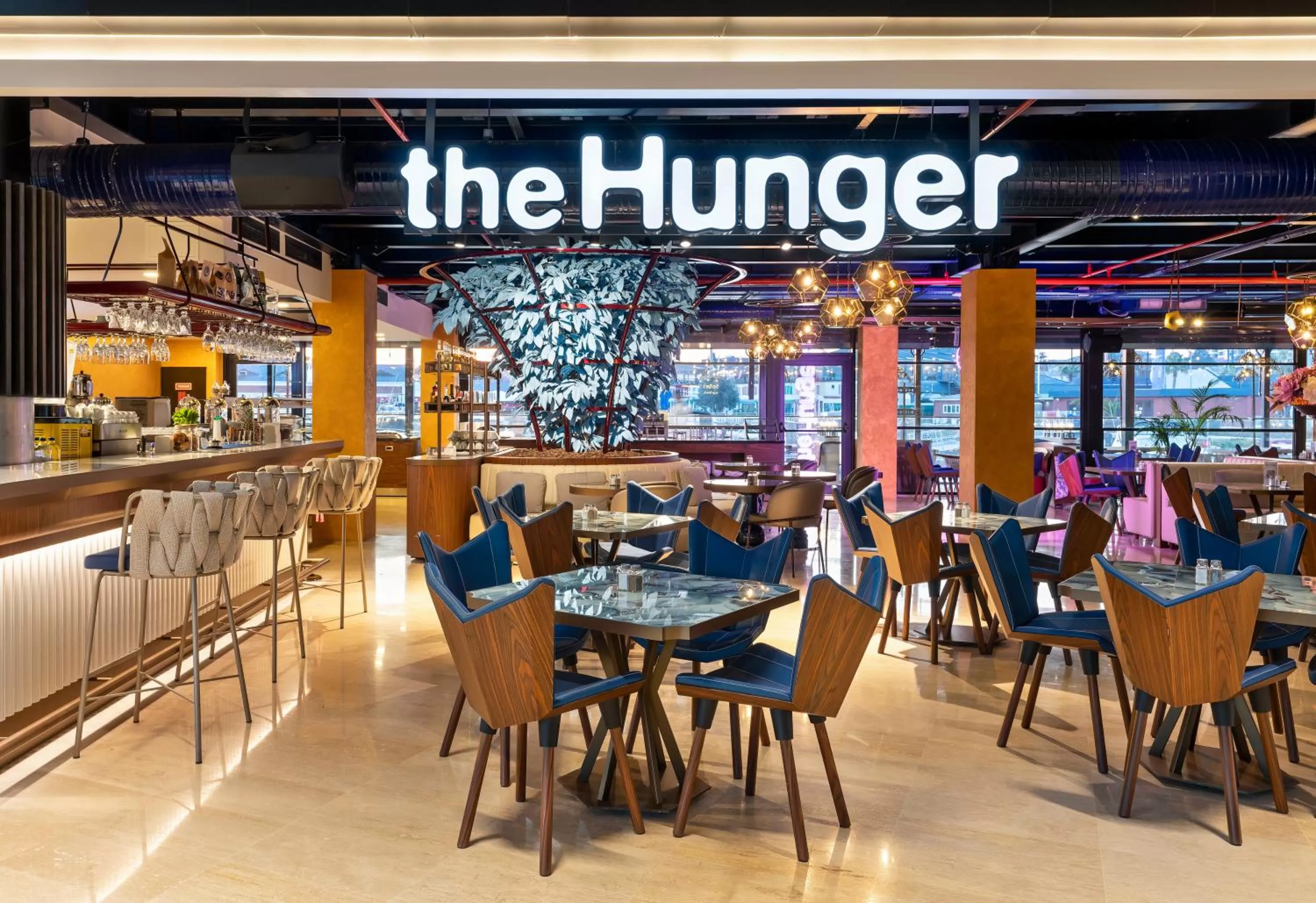 Restaurant/places to eat in Crowne Plaza - Istanbul Tuzla Viaport Marina by IHG