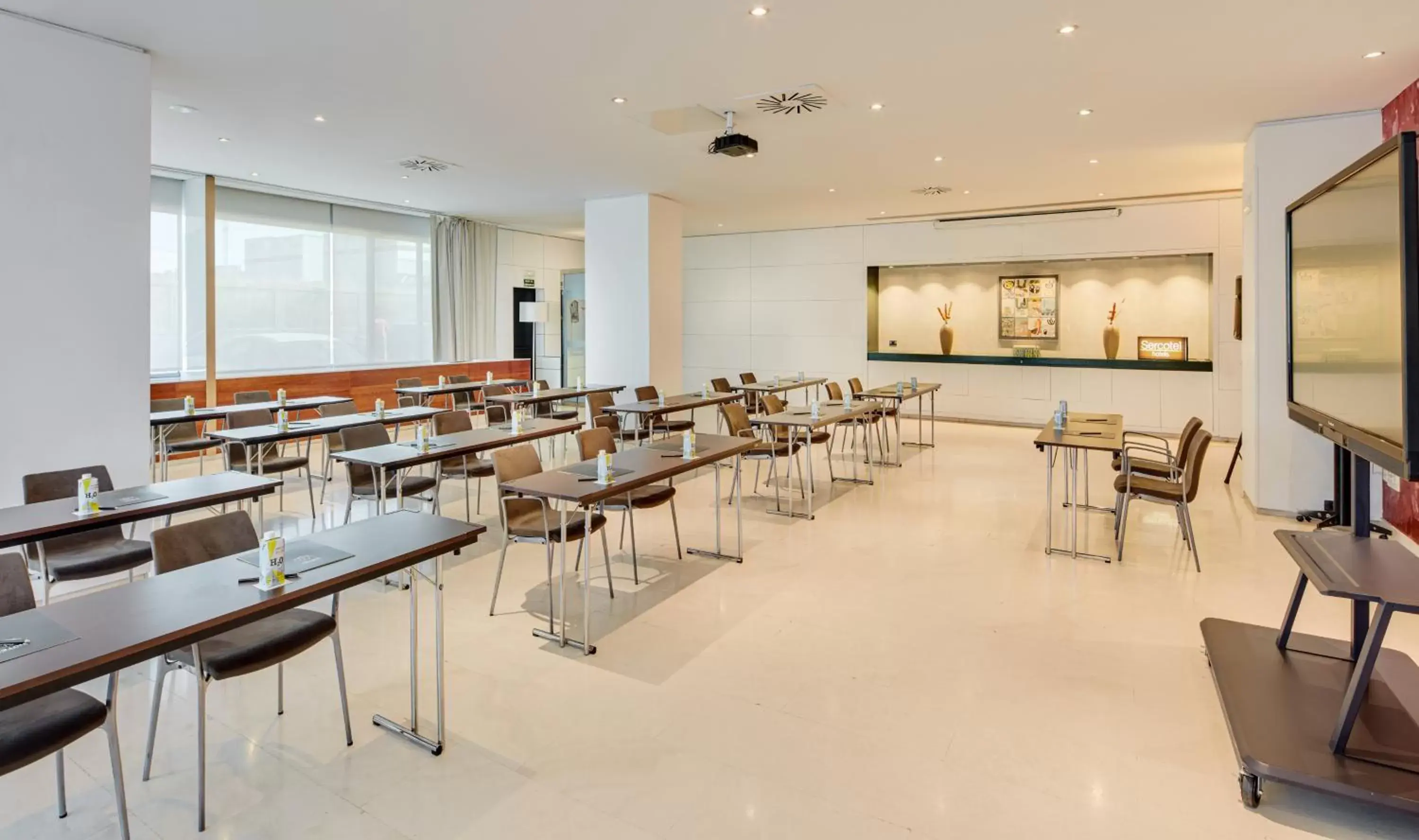 Business facilities, Restaurant/Places to Eat in Sercotel AB Rivas