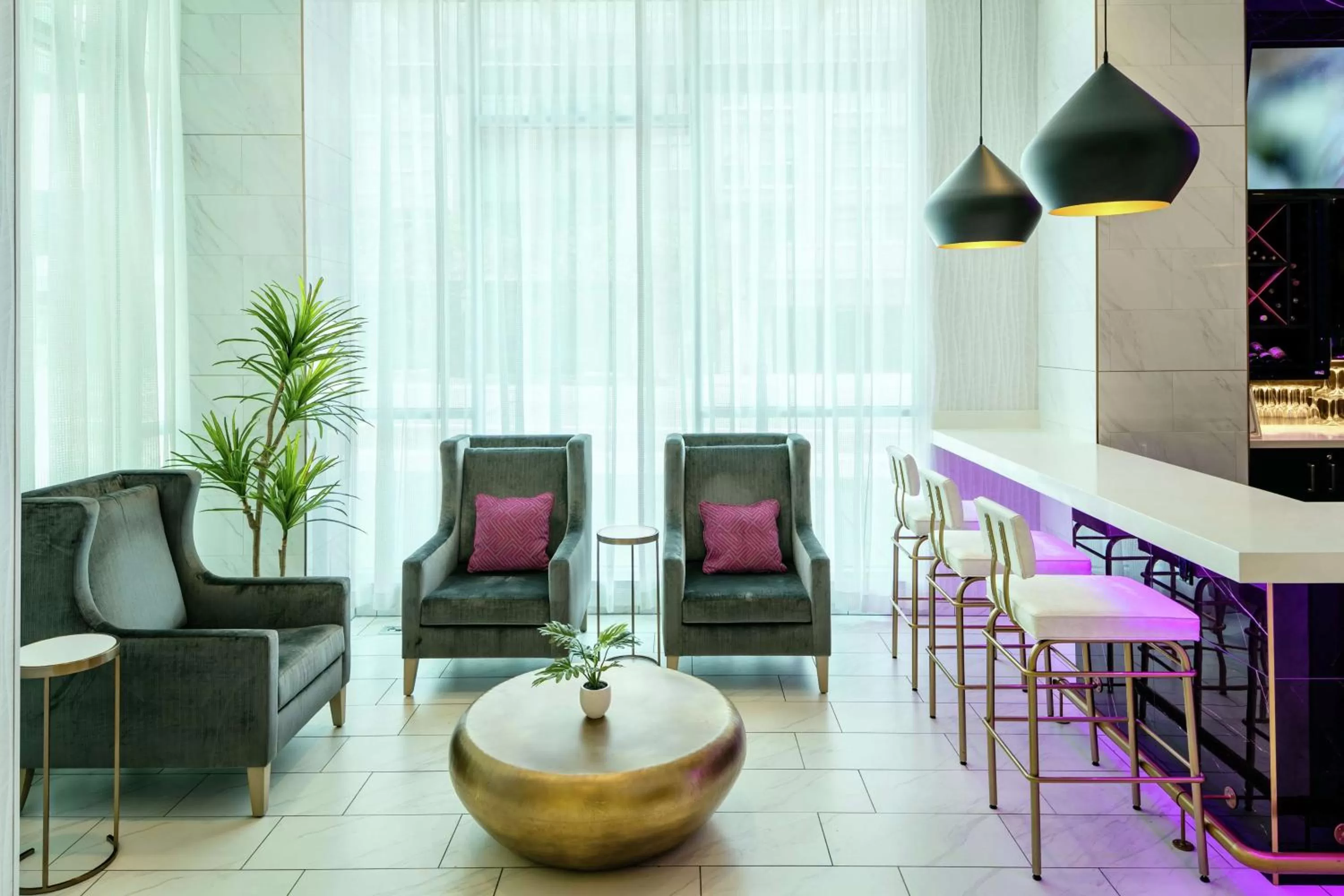 Lounge or bar in Hilton Garden Inn Seattle Bellevue Downtown, WA