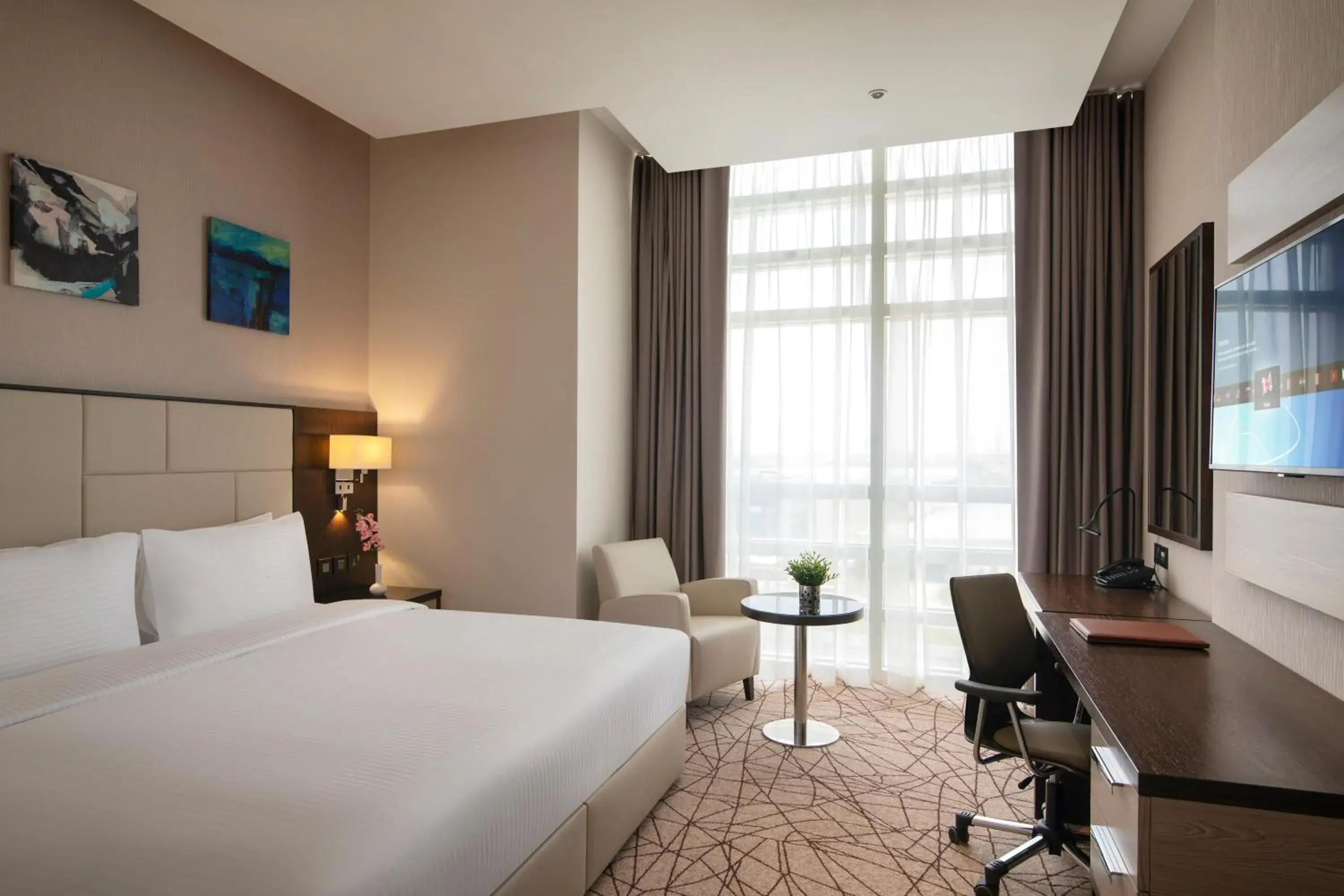 Bedroom, Bed in Cristal Amaken Hotel Riyadh