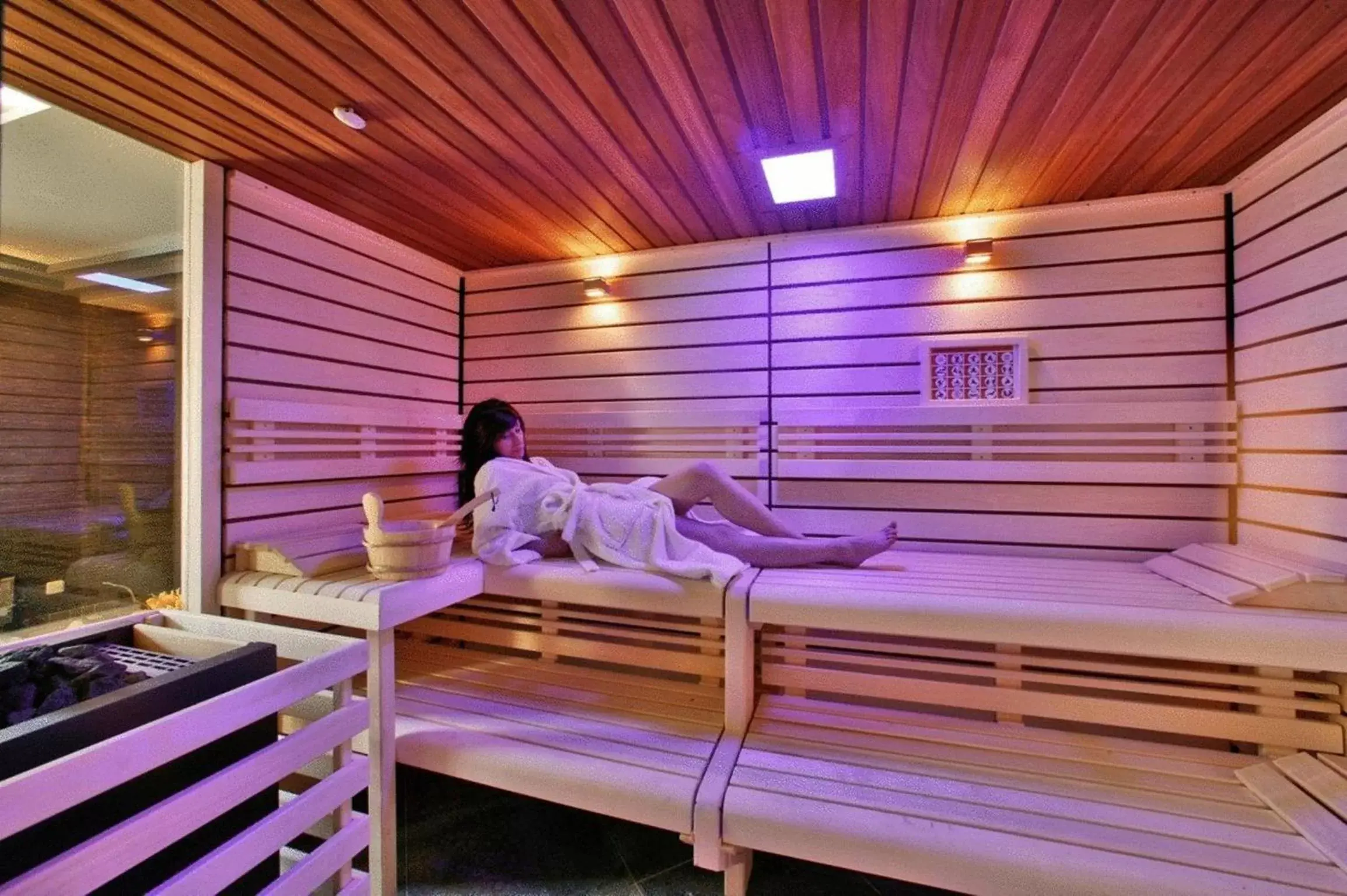 Spa and wellness centre/facilities in Plaza Madeleine & Spa