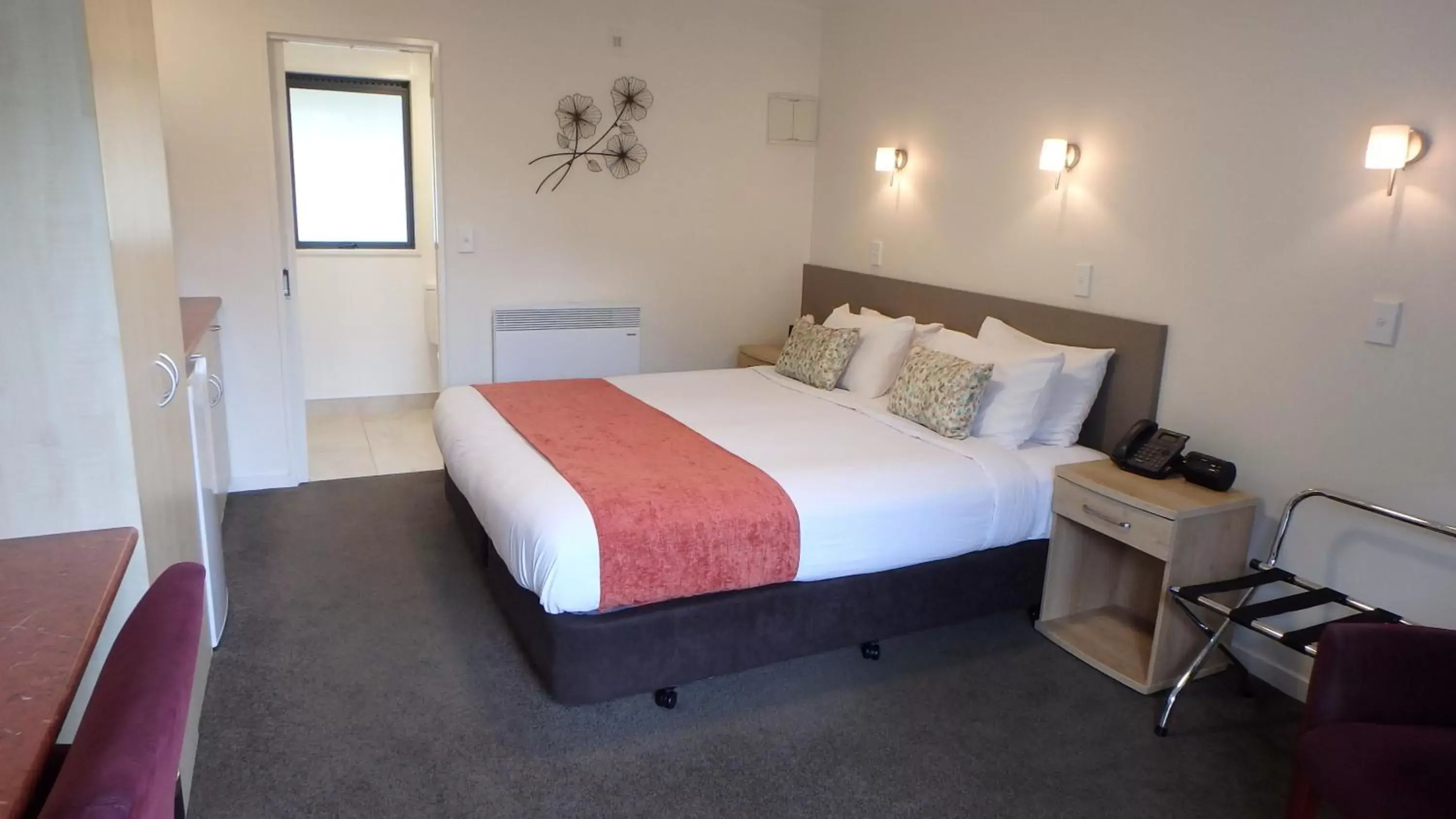 Bedroom, Bed in Bella Vista Queenstown