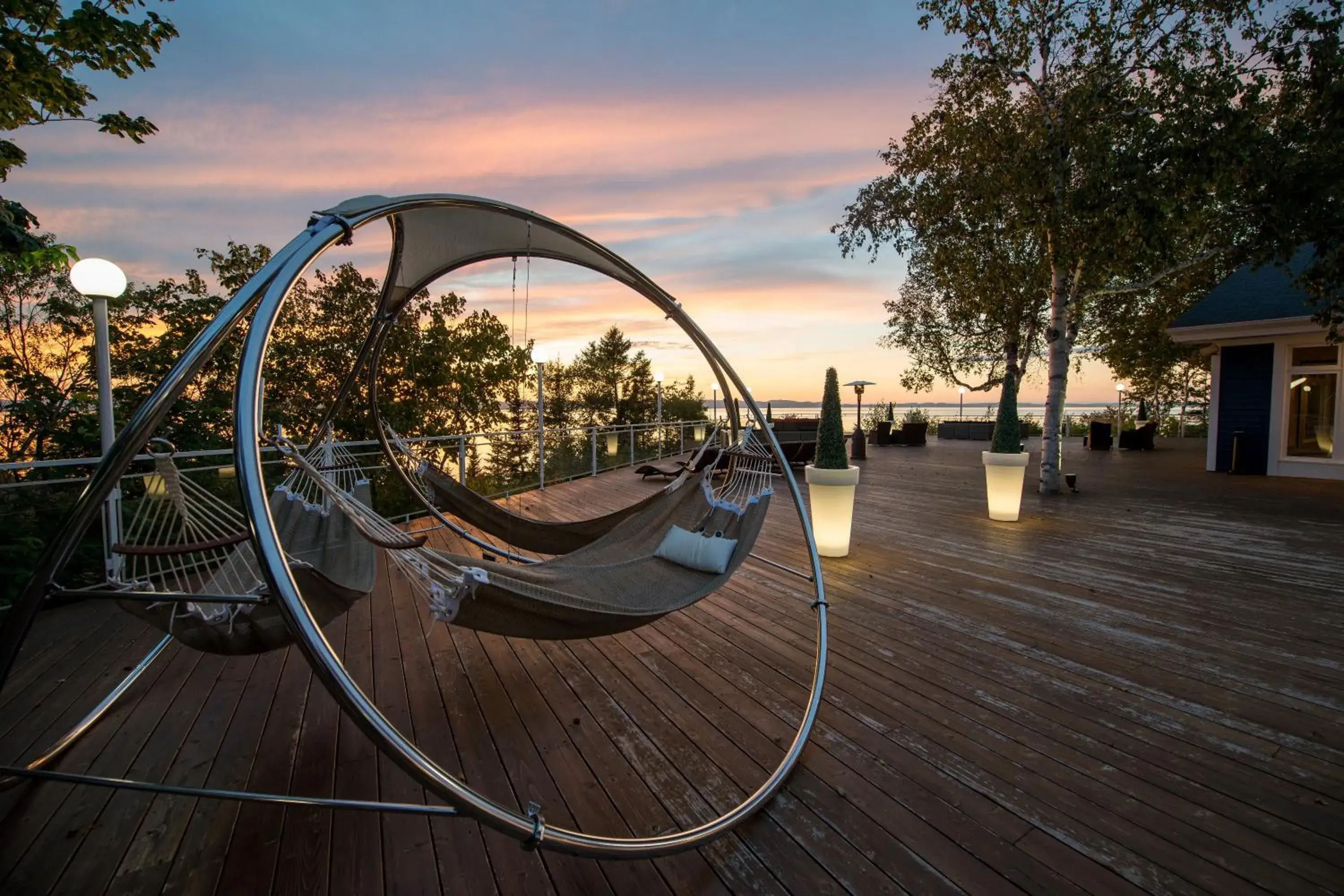 Patio, Sunrise/Sunset in Auberge de la Pointe