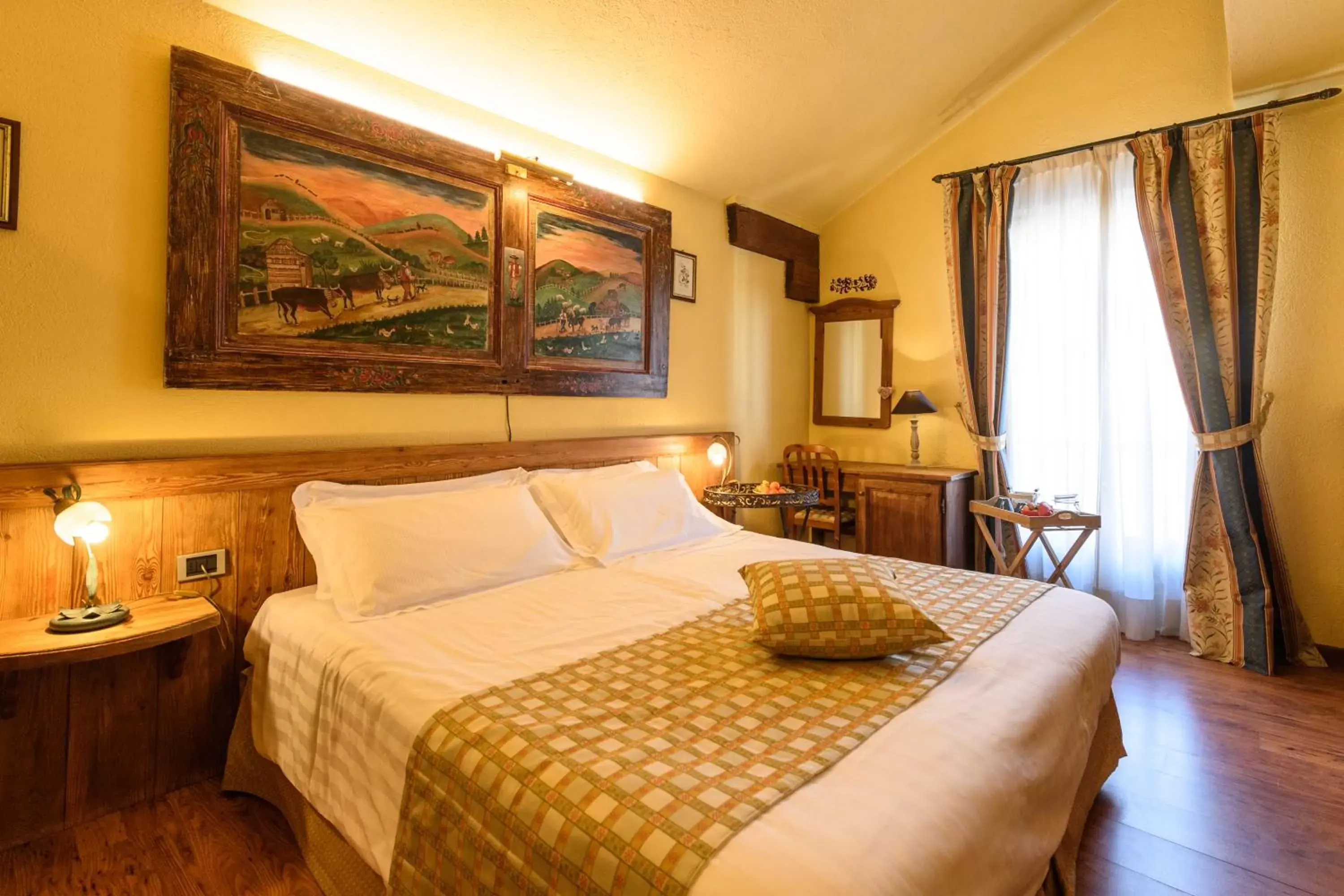 Bedroom, Bed in Hotel Chalet La Meridiana