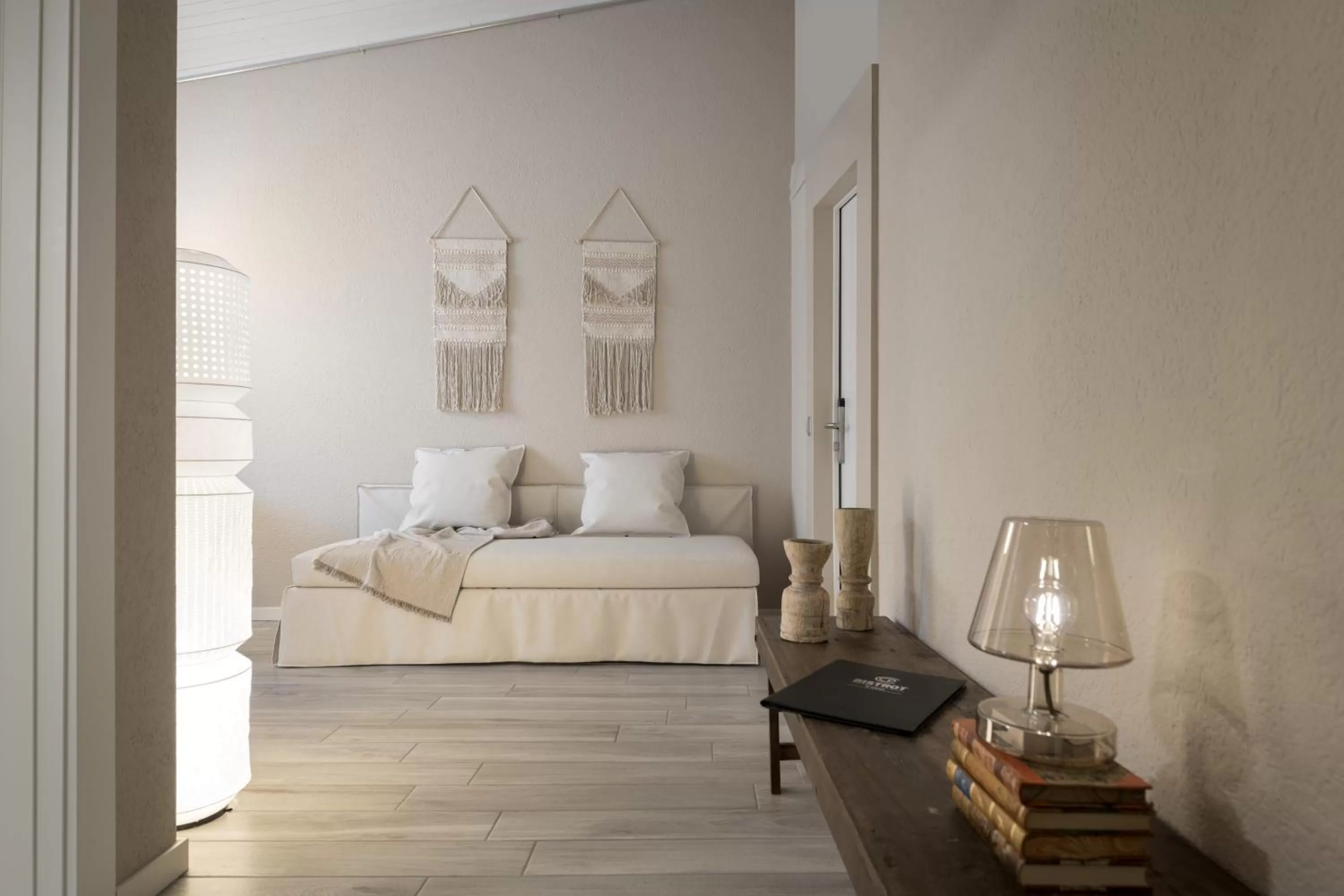 Living room, Bed in CP Resort