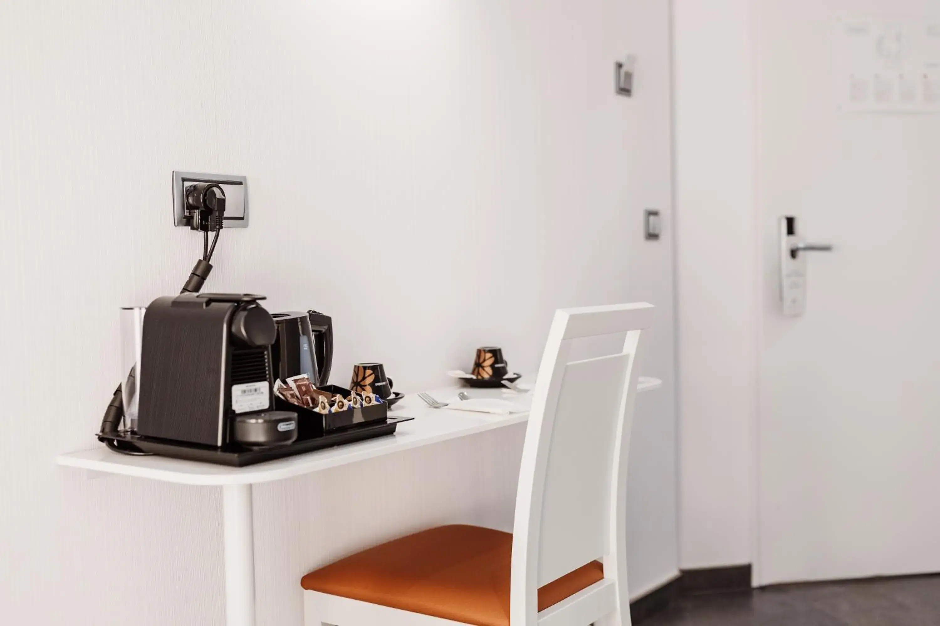 Coffee/tea facilities in Hotel Los Delfines