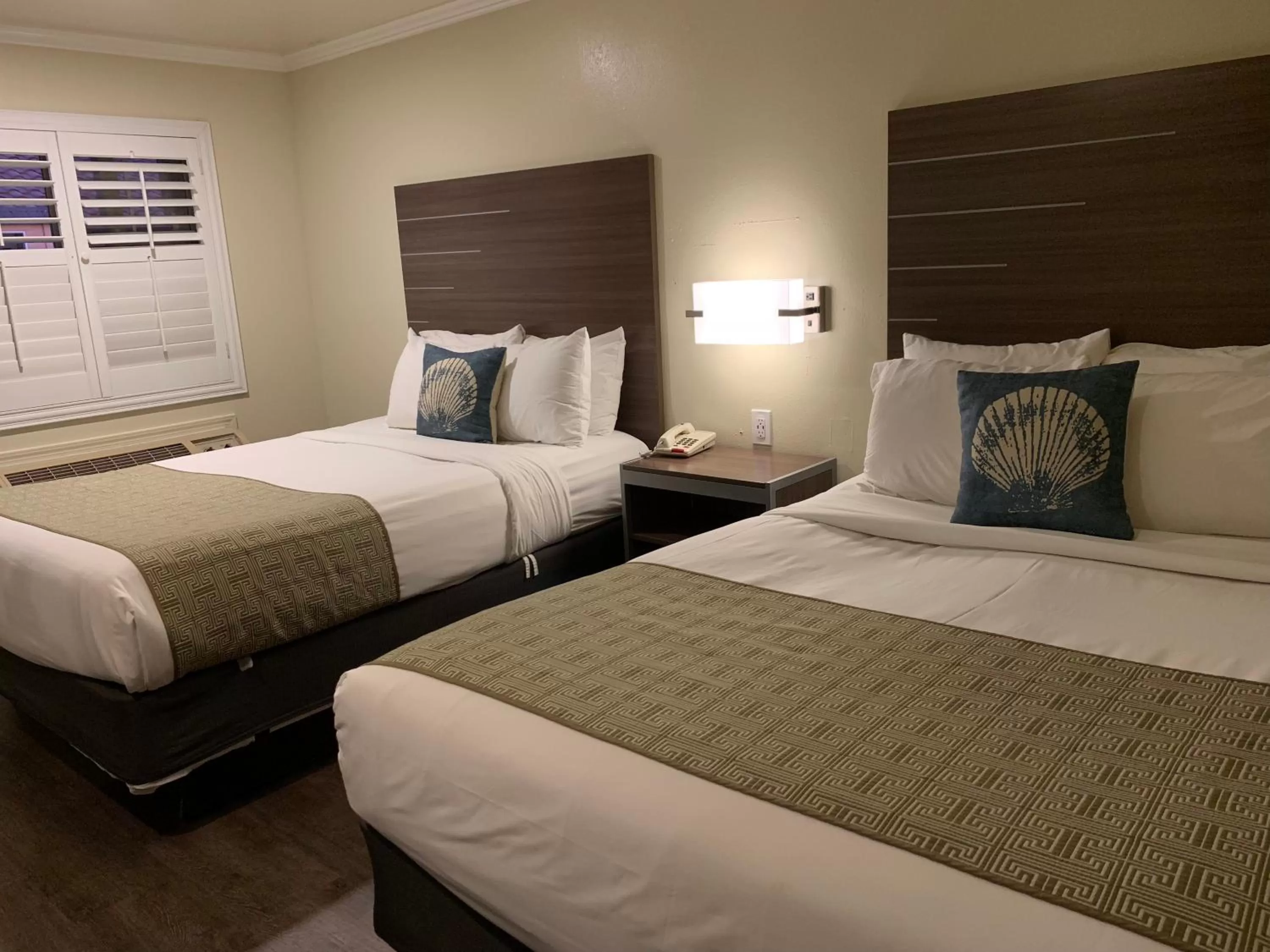 Bedroom, Bed in El Castell Motel