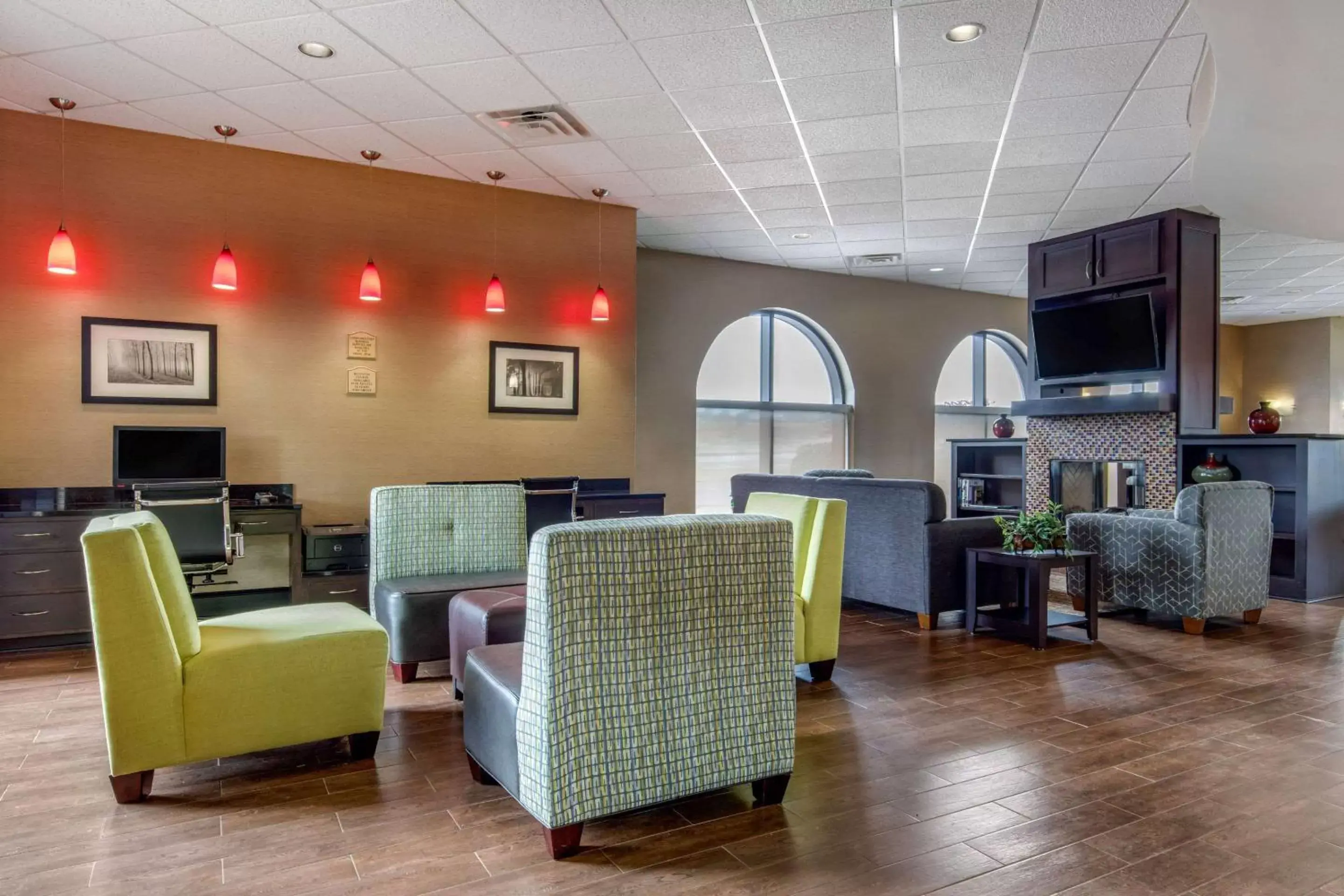 Lobby or reception in Comfort Suites Jackson I-40