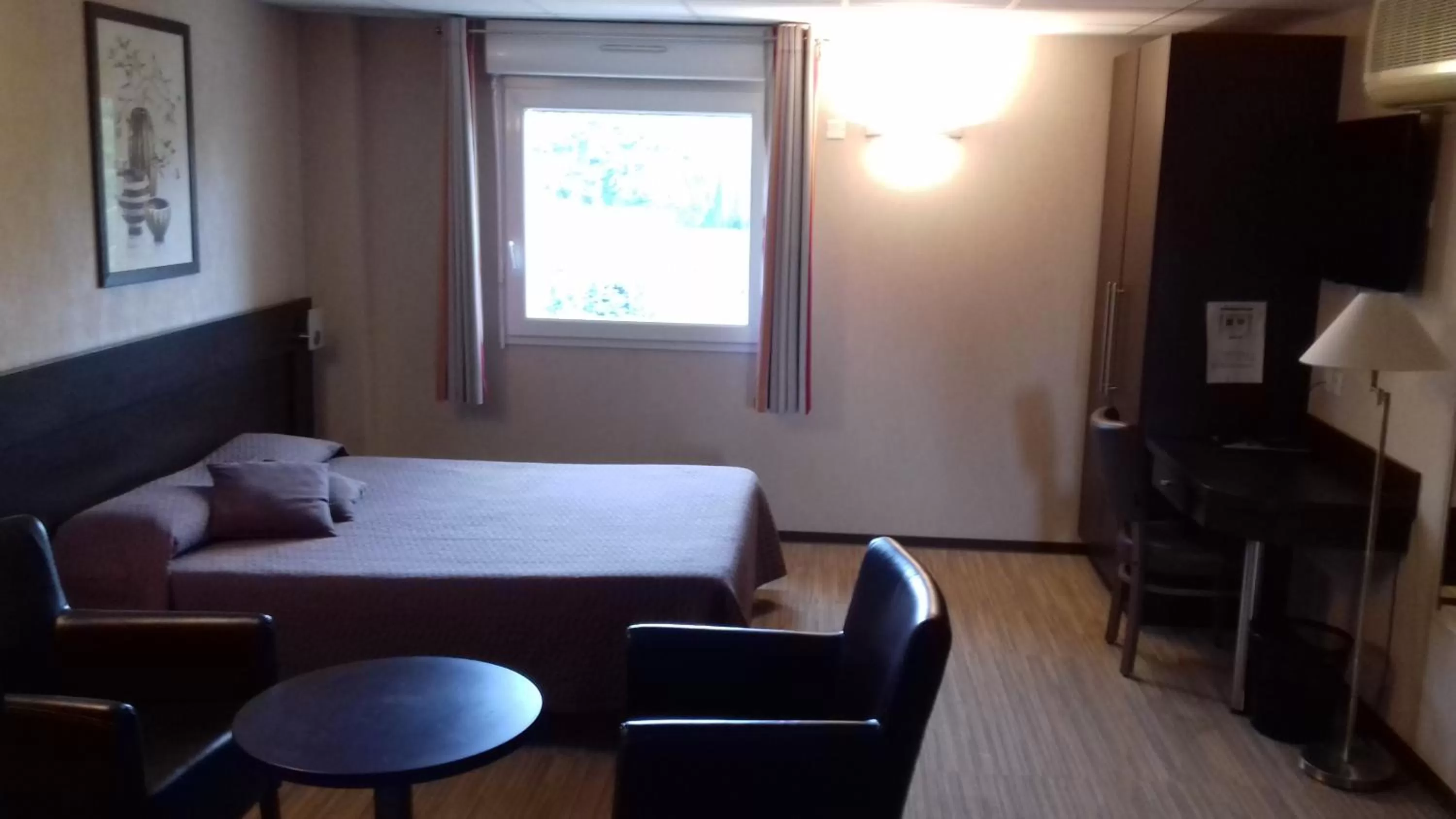 Photo of the whole room, Room Photo in Le Logis De La Lys