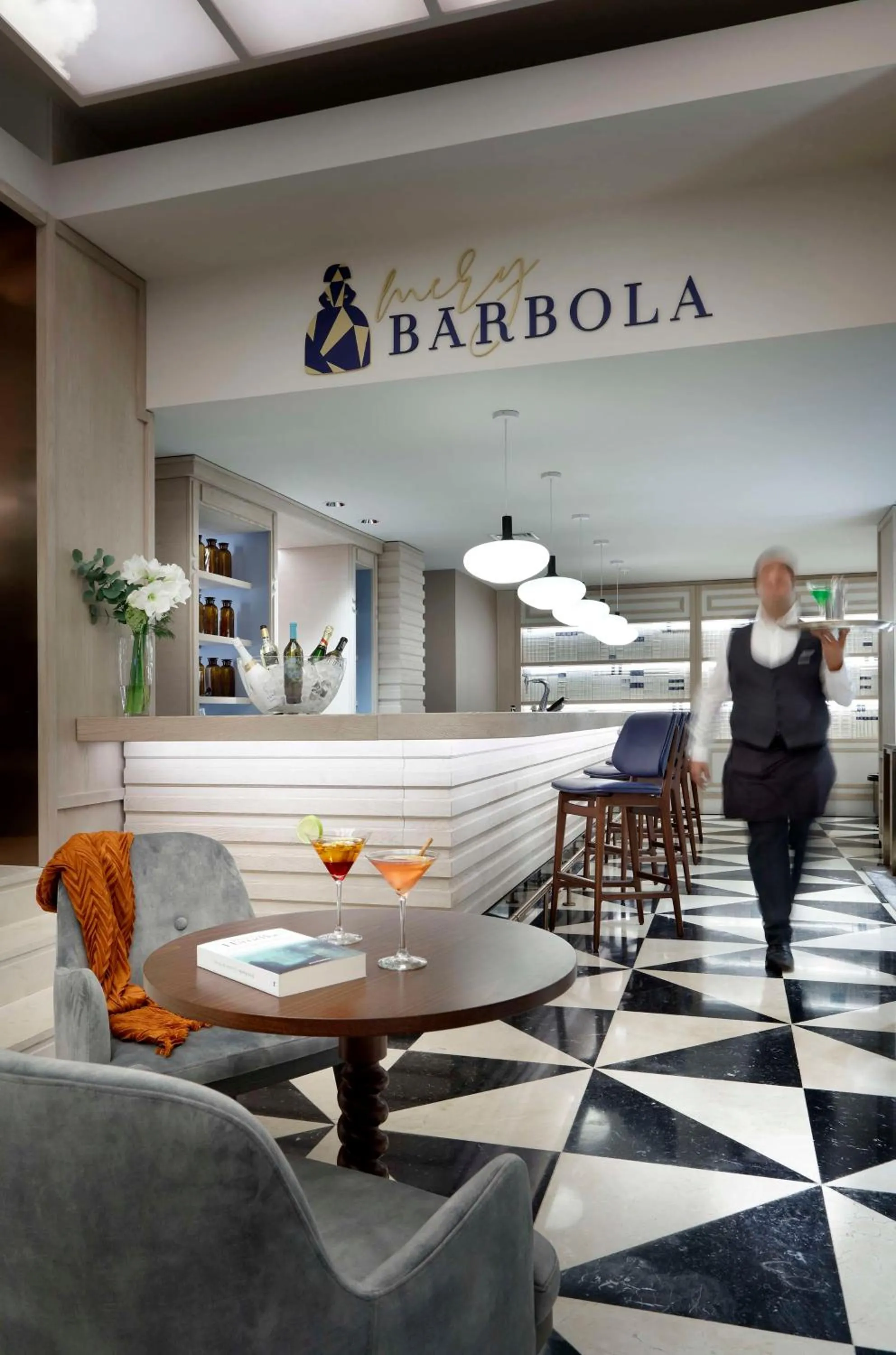 Lounge or bar in Hyatt Regency Hesperia Madrid