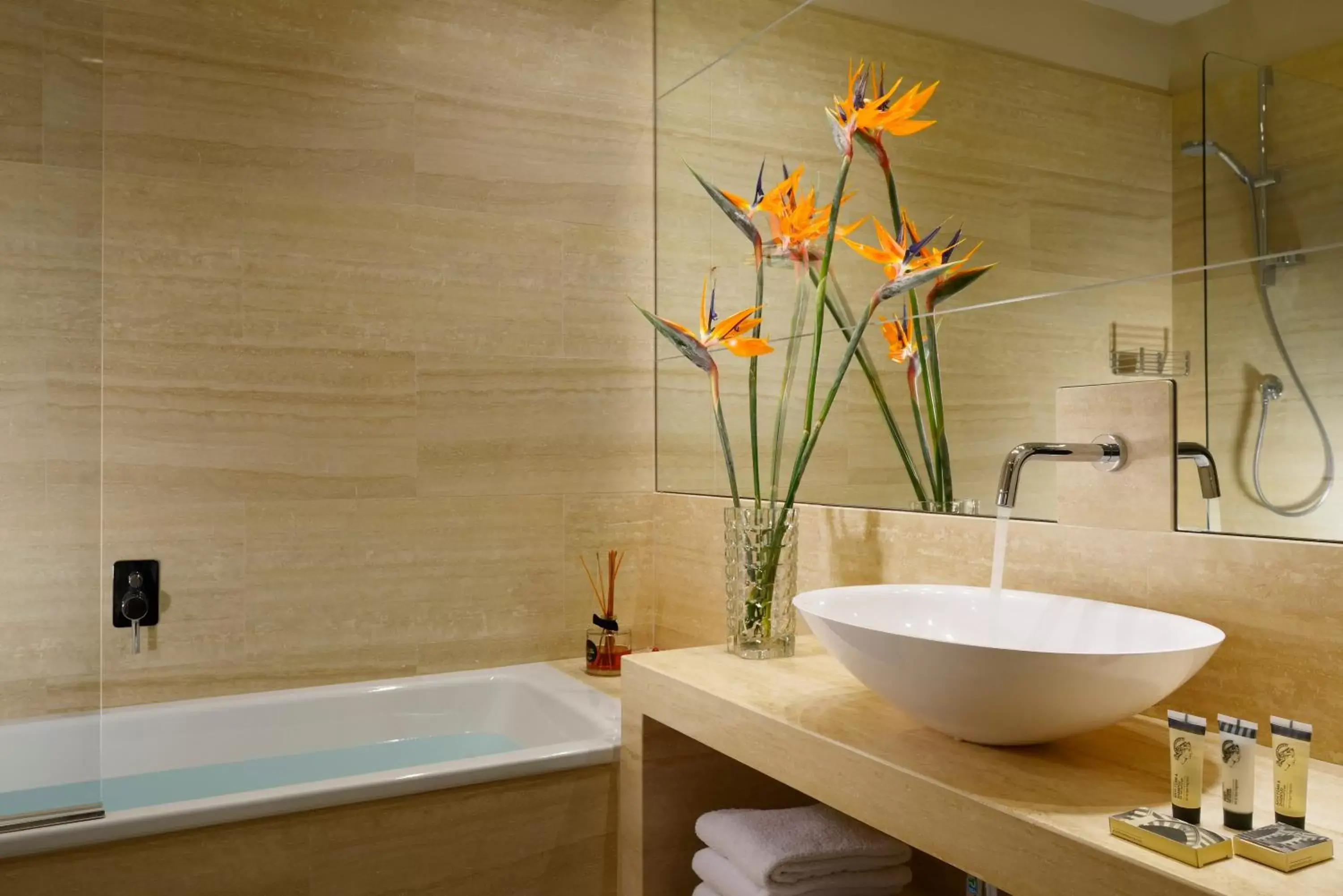 Bathroom in Grand Hotel Minerva Bathroom in Grand Hotel Minerva