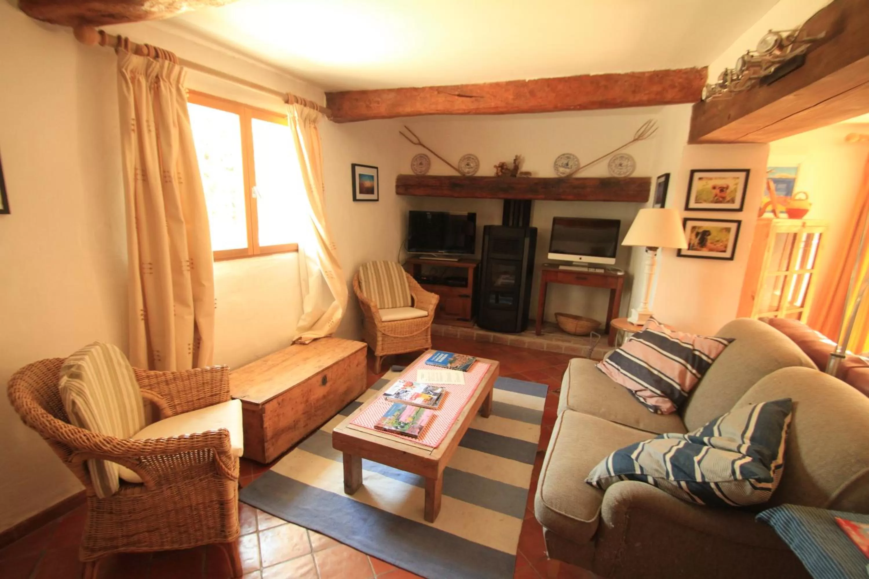 Communal lounge/ TV room, Seating Area in Mas St. Joseph