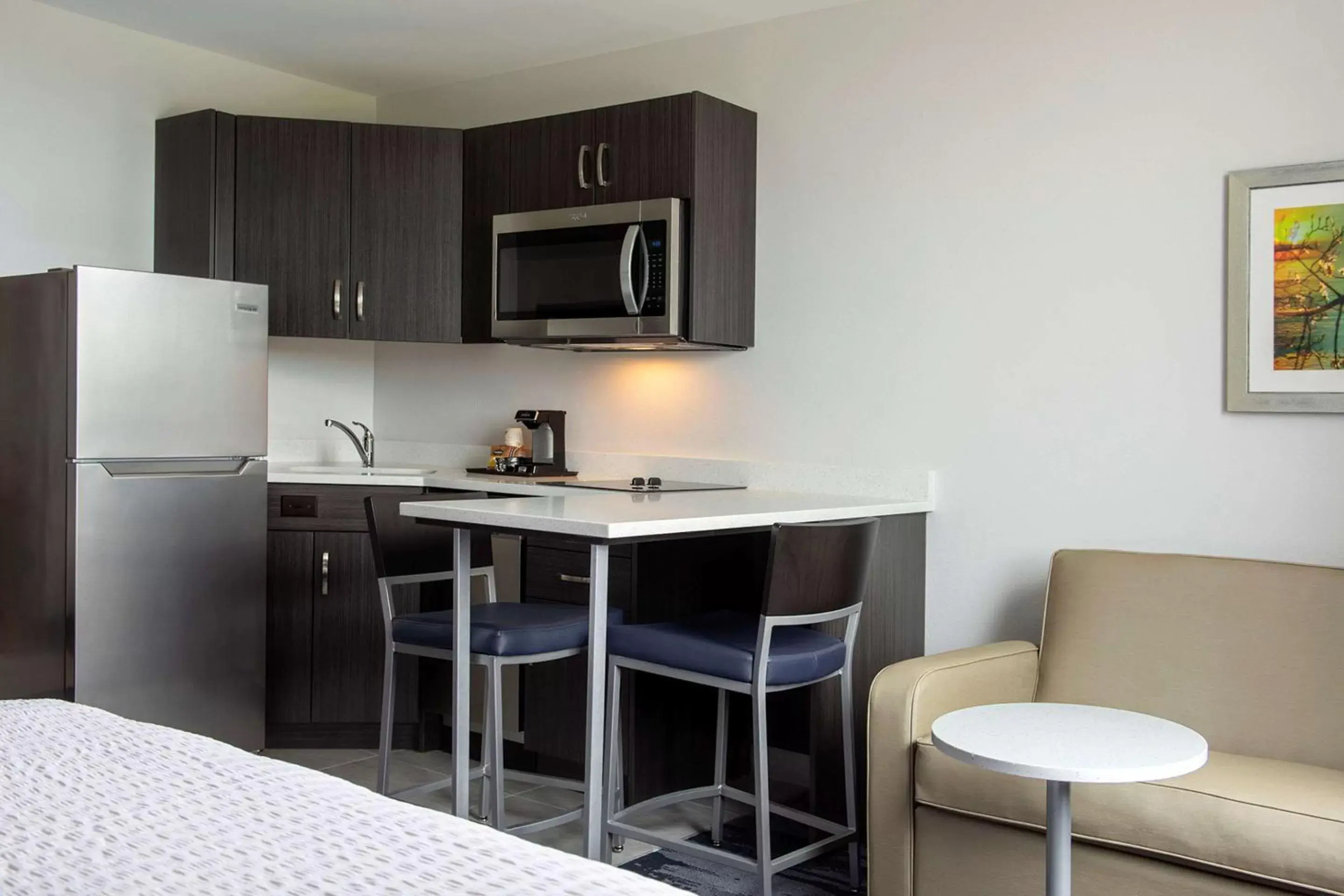 Photo of the whole room, Kitchen/Kitchenette in Quality Inn & Suites Winnipeg