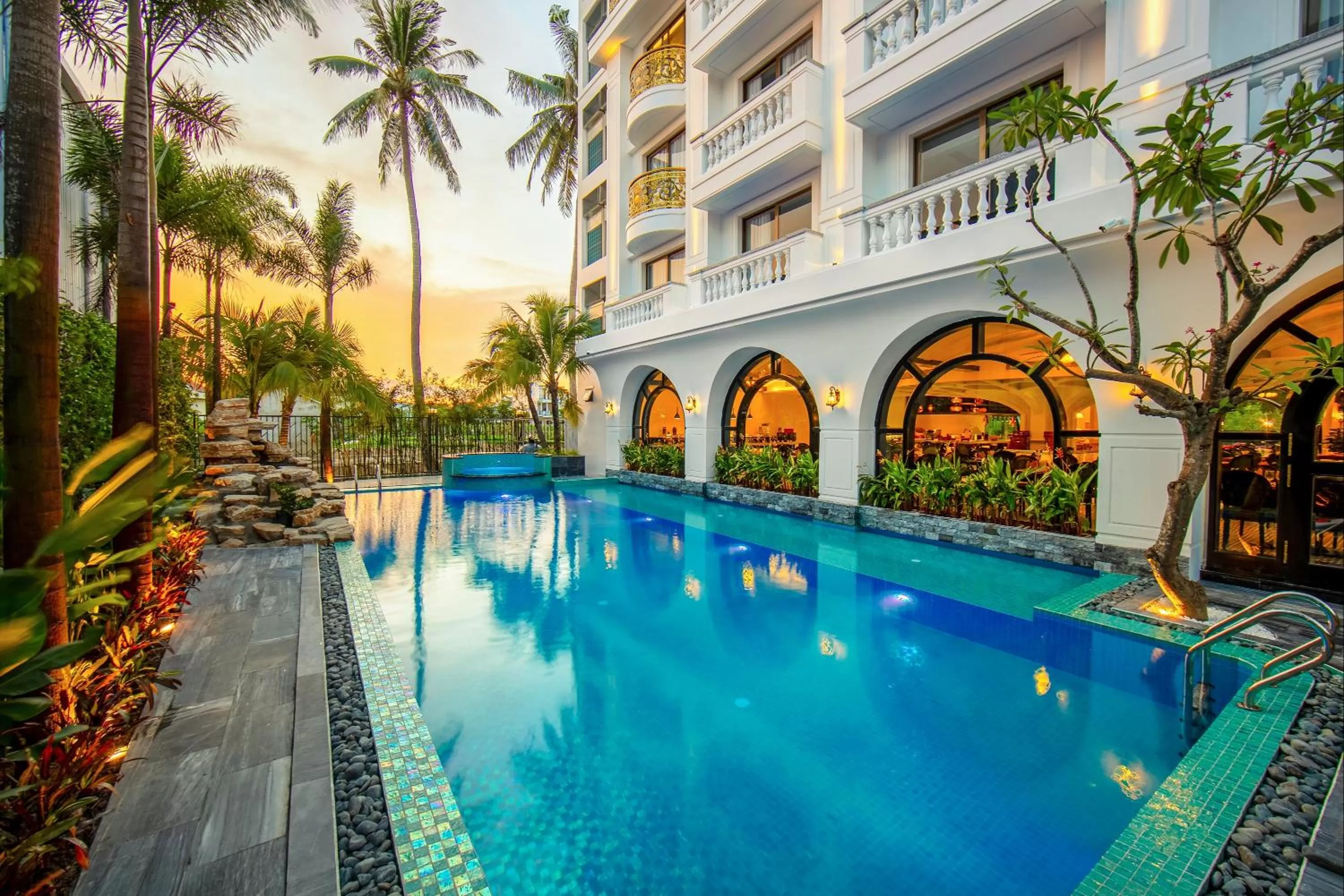 Grand Sunrise Palace Hoi An- A Luxury Indochine Hotel & Spa