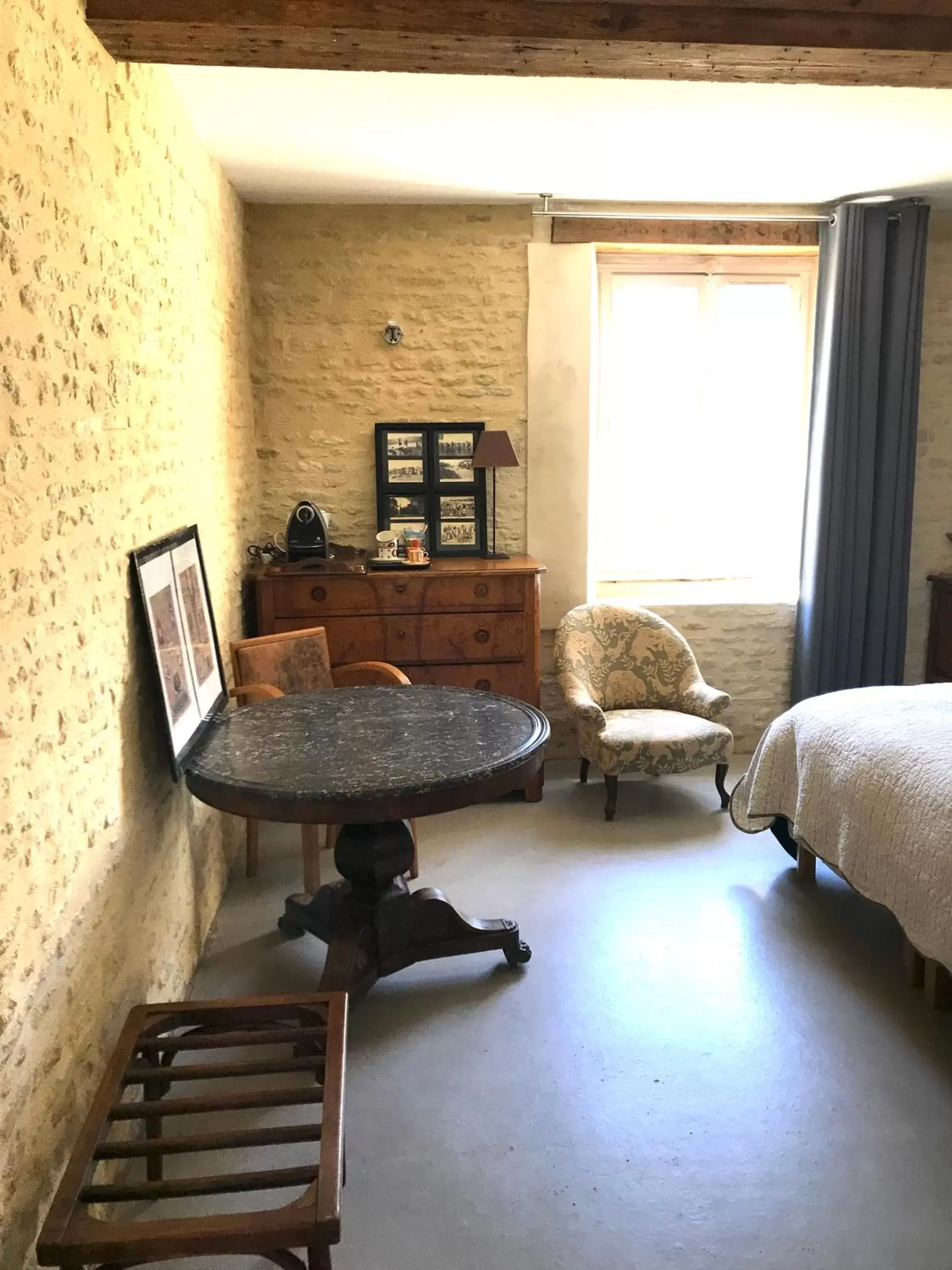 Bedroom, Seating Area in Les Granges Pelloquin