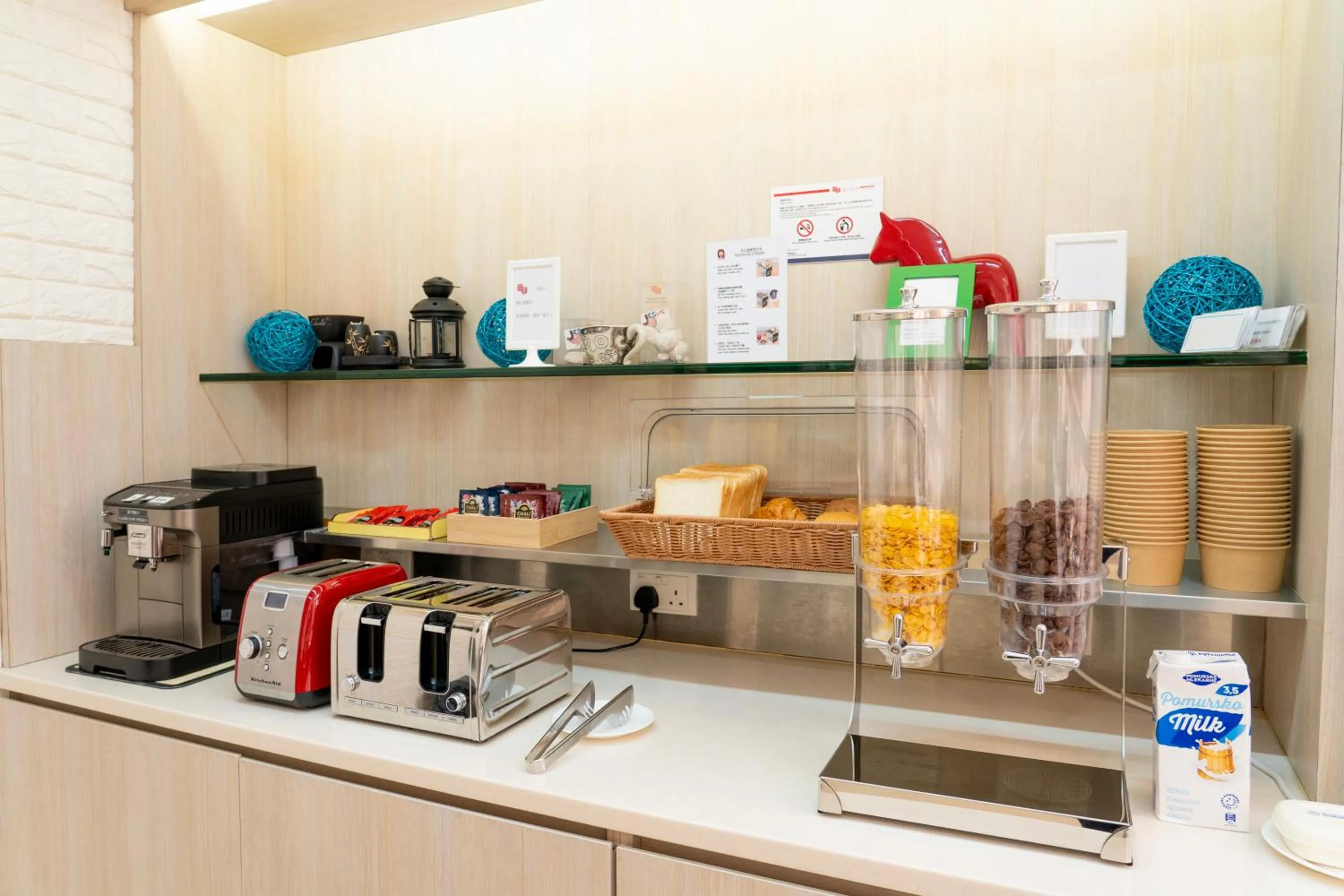 Restaurant/places to eat in The Salvation Army - Booth Lodge