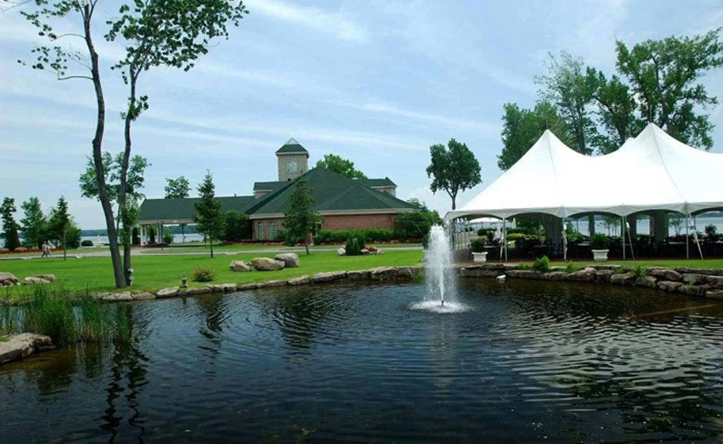 Facade/entrance, Swimming Pool in Chateau Vaudreuil