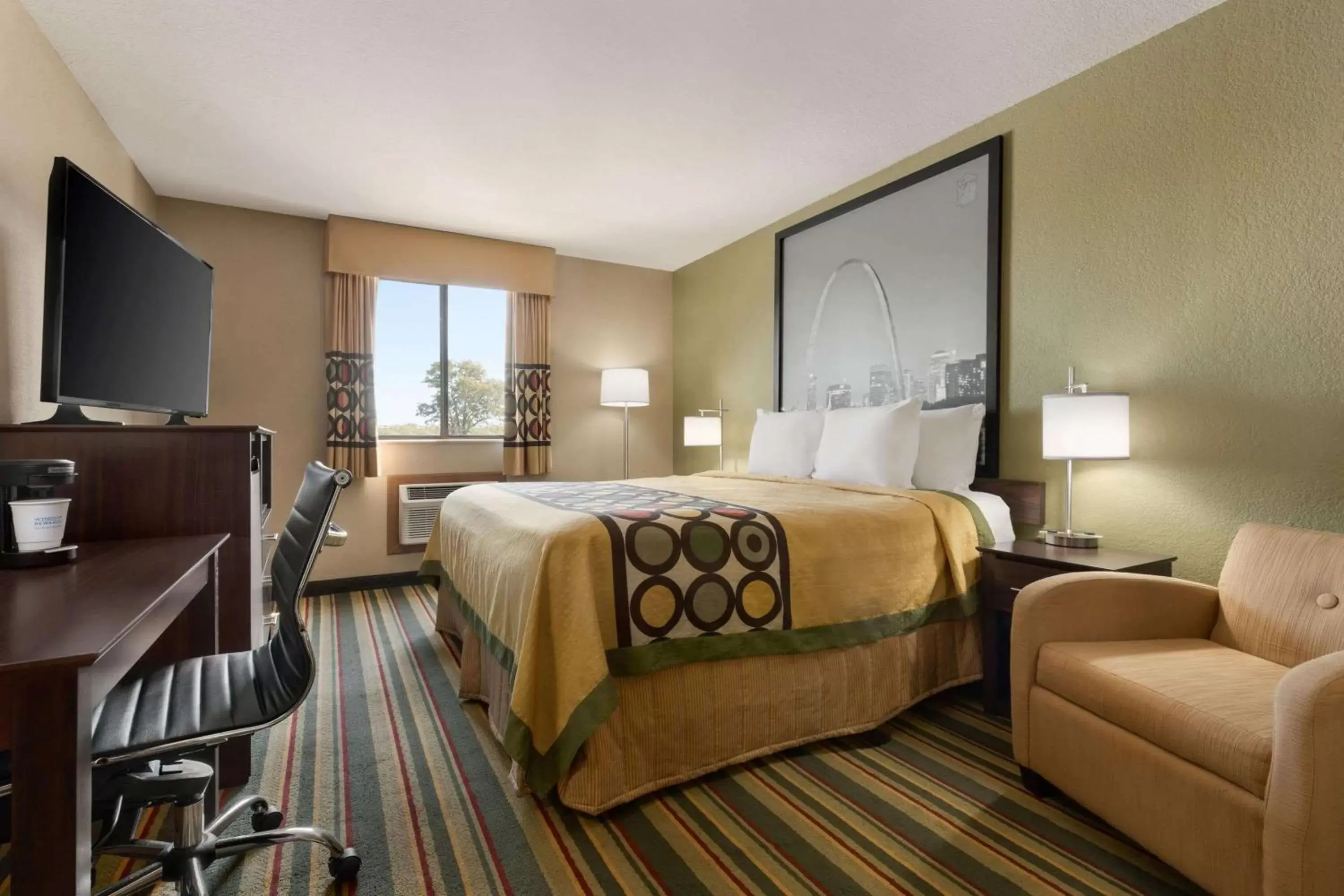 Photo of the whole room, Bed in Super 8 by Wyndham Sikeston/Miner Area Photo of the whole room, Bed in Super 8 by Wyndham Sikeston/Miner Area