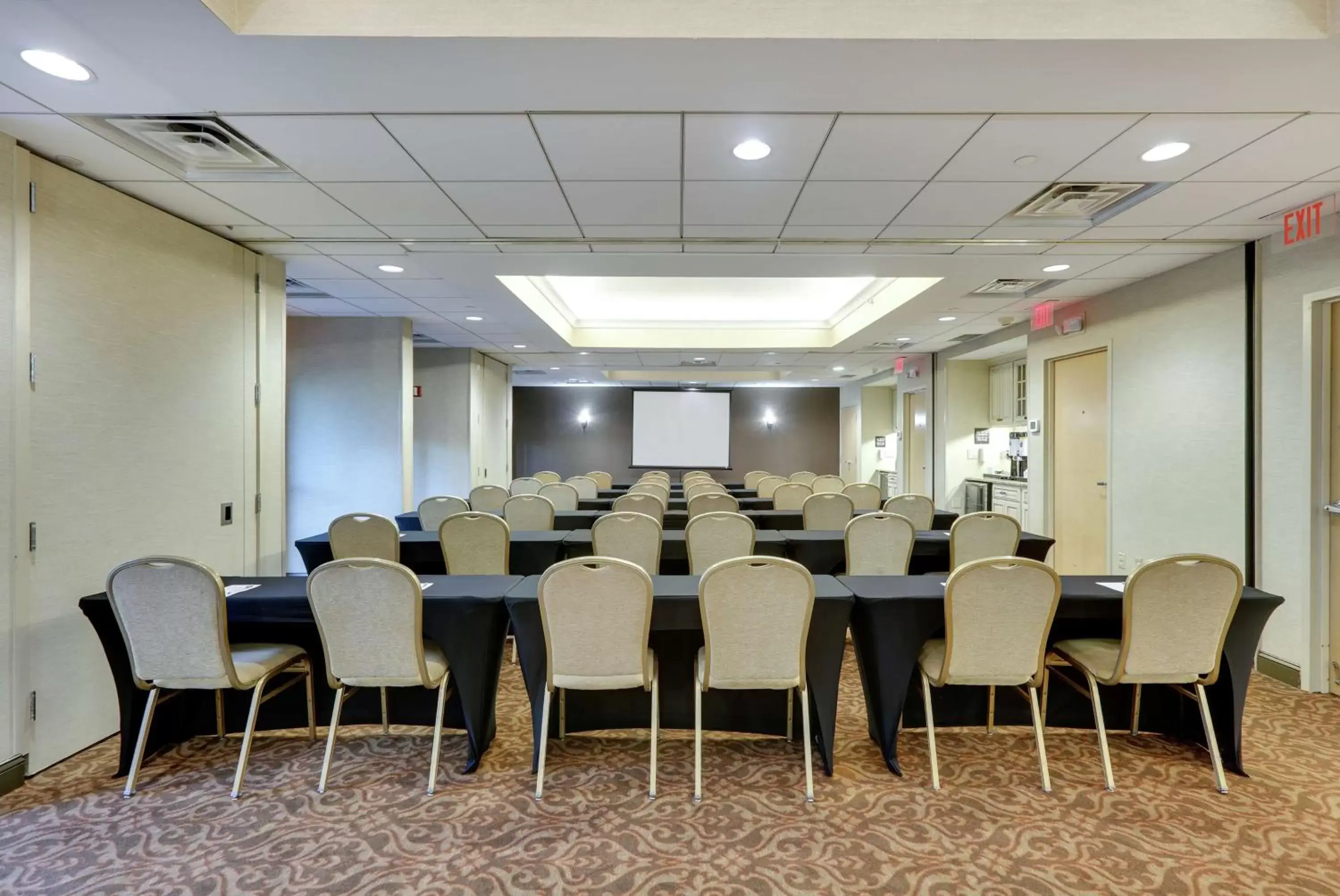 Meeting/conference room in Hampton Inn & Suites Mooresville