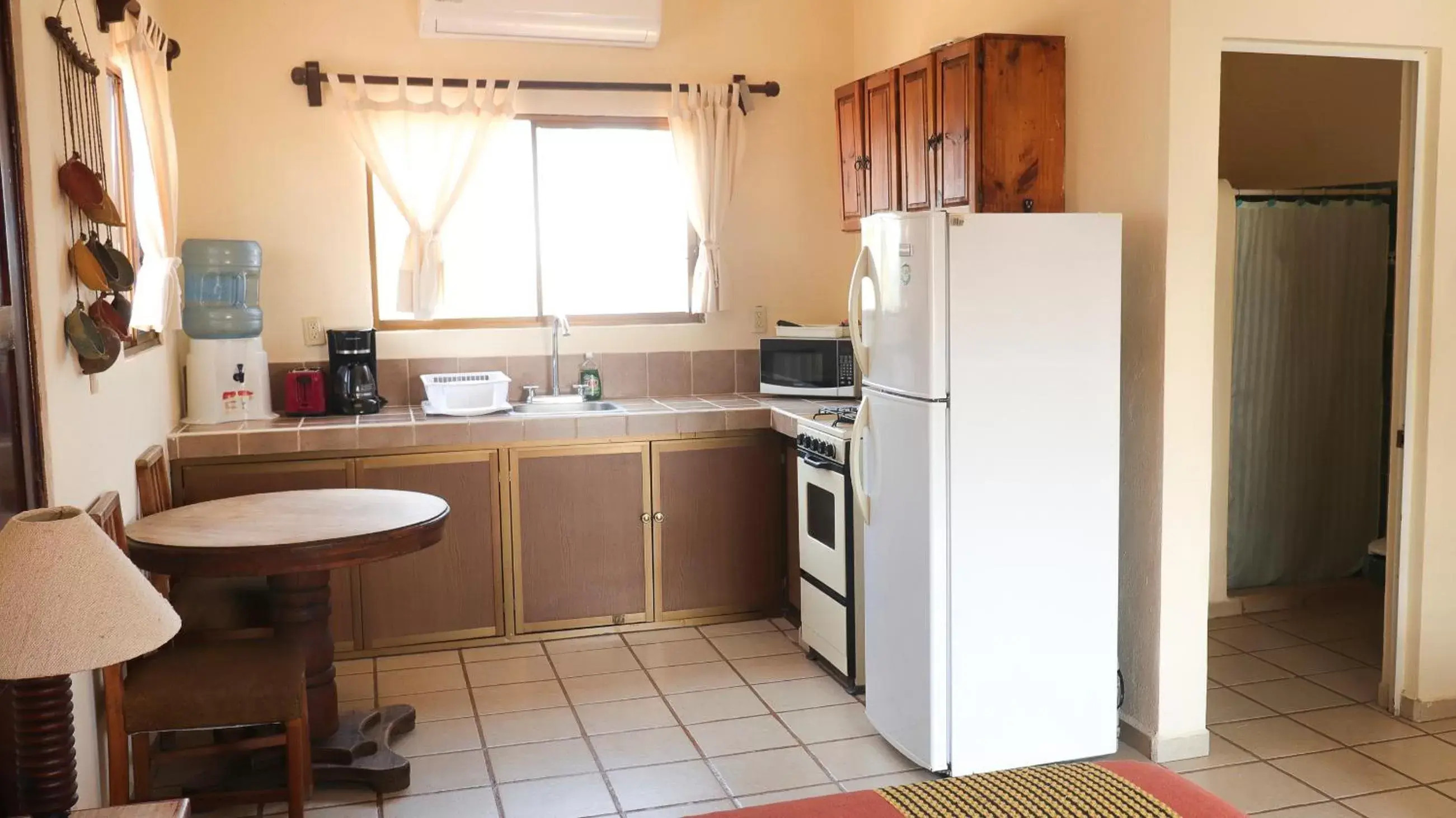 Kitchen or kitchenette, Kitchen/Kitchenette in Hotel Palmeras