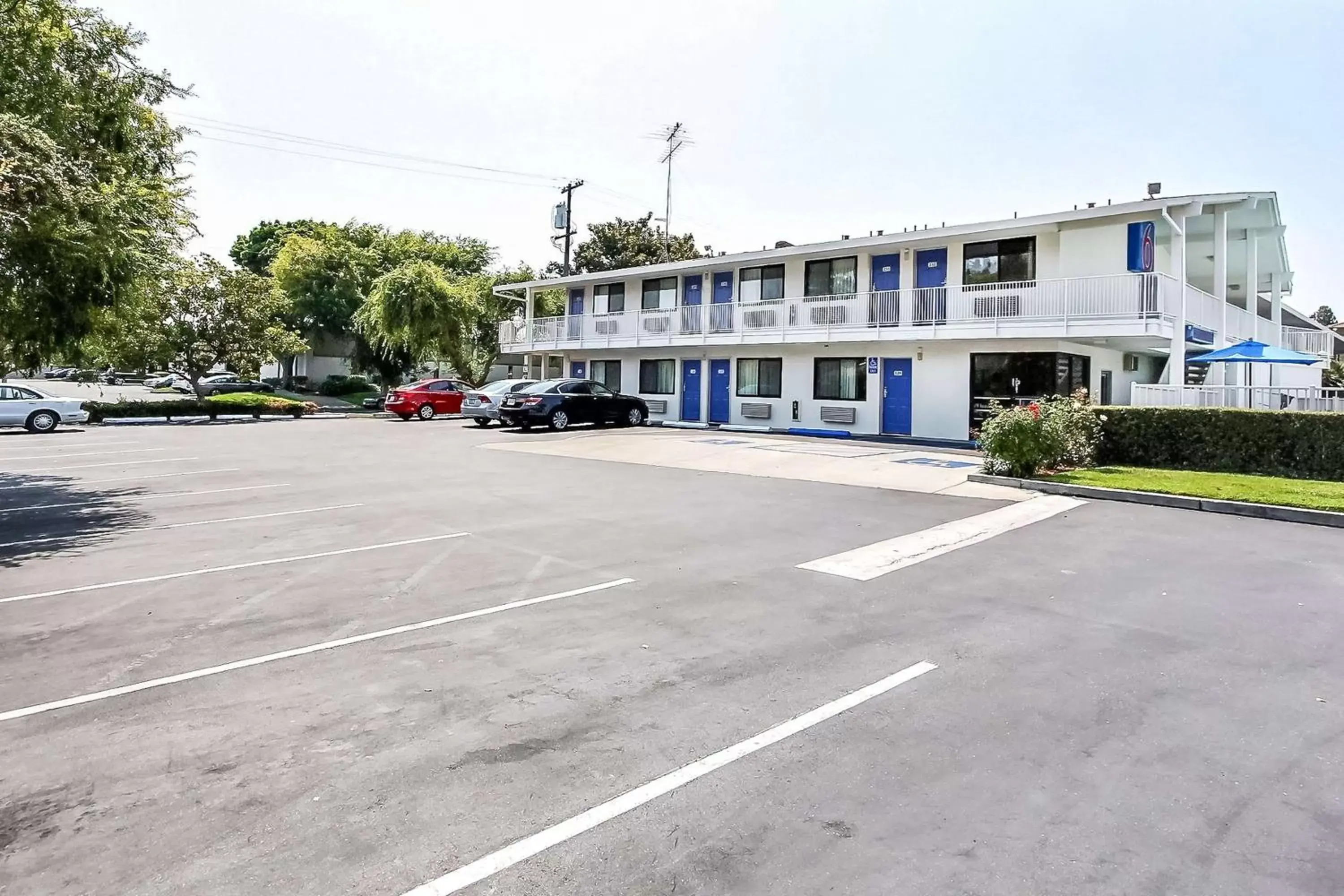 Property Building in Motel 6-Sunnyvale, CA - South
