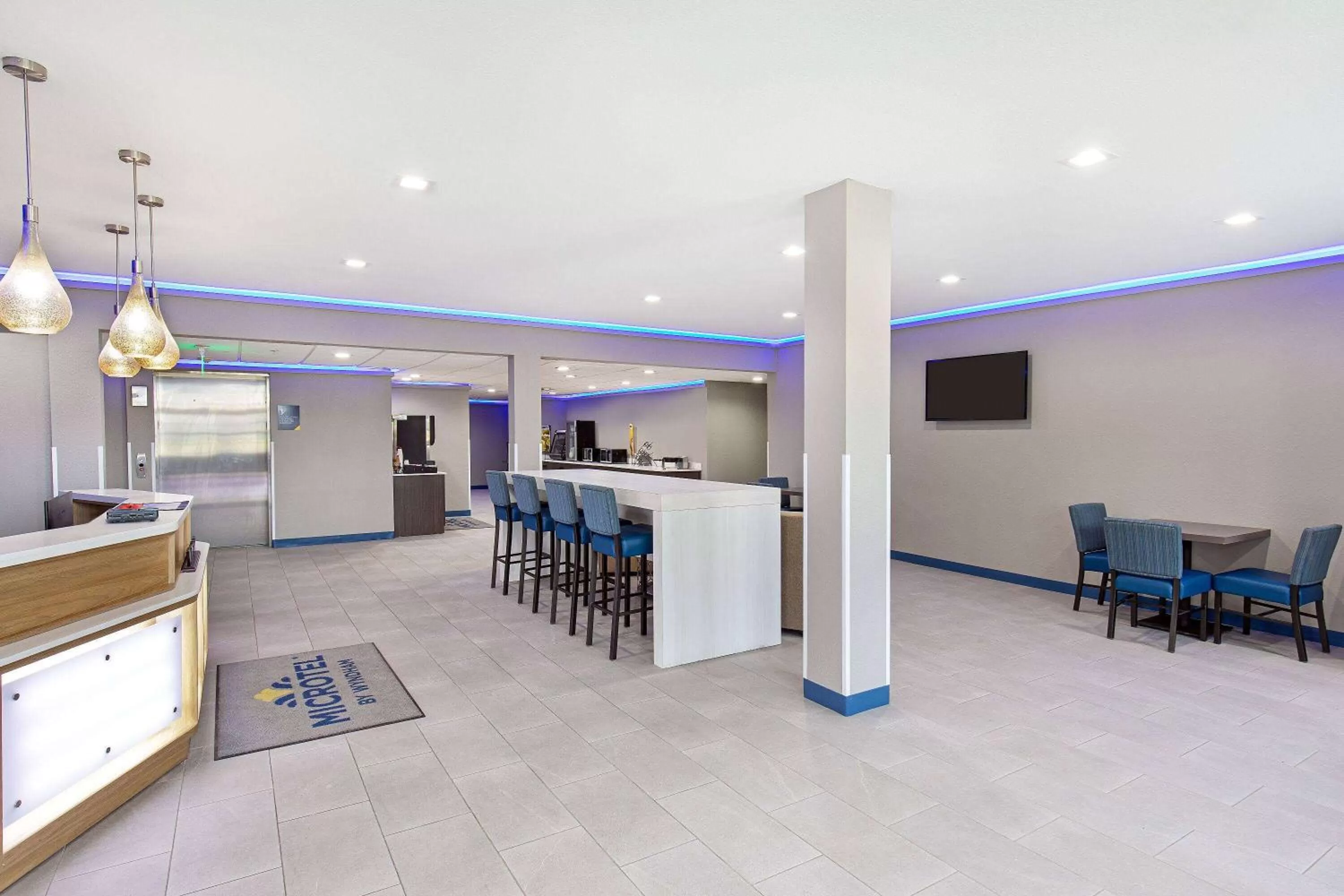 Lobby or reception in Microtel Inn & Suites by Wyndham Manchester - Newly Renovated