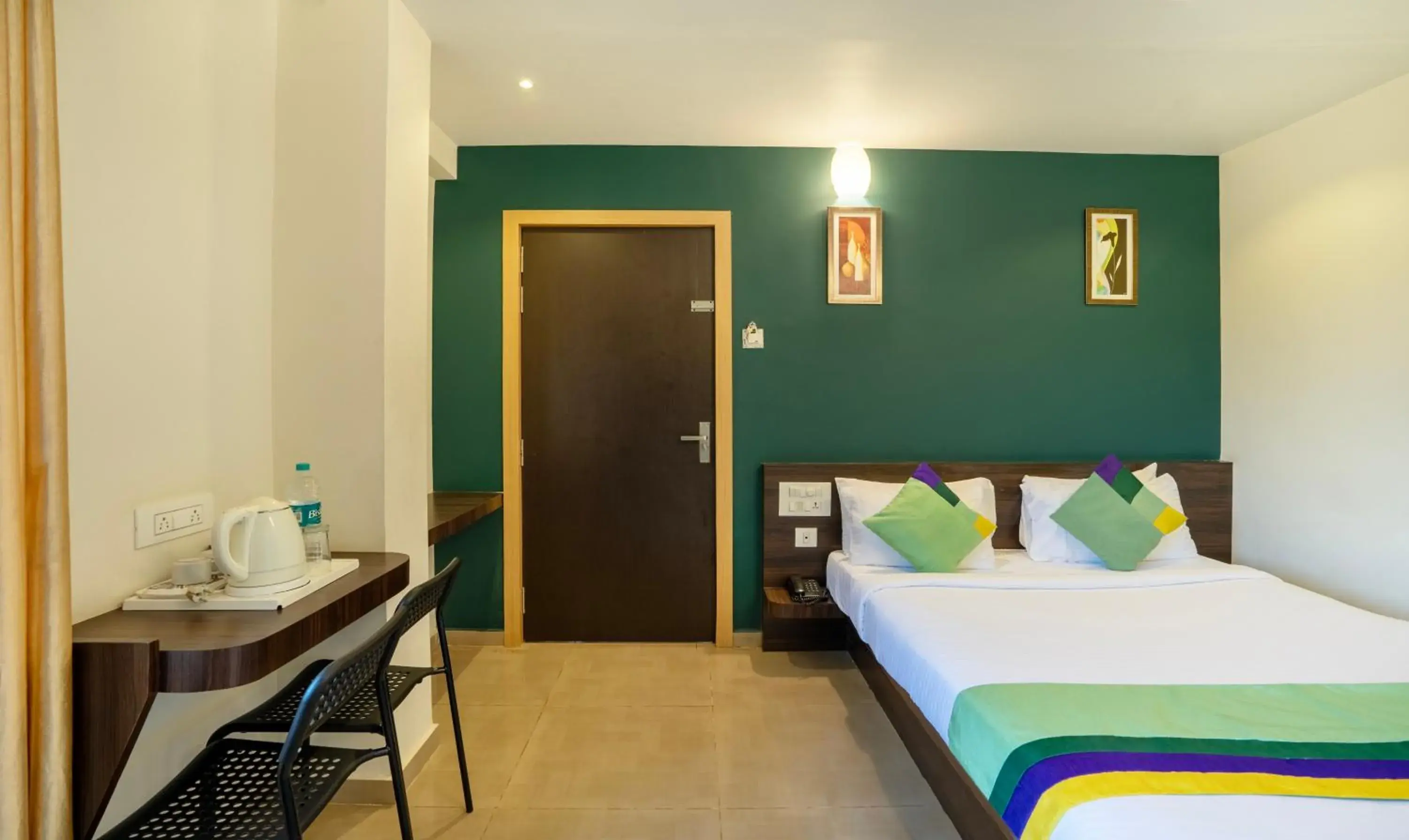 Bed in Hotel Vijaya Residency