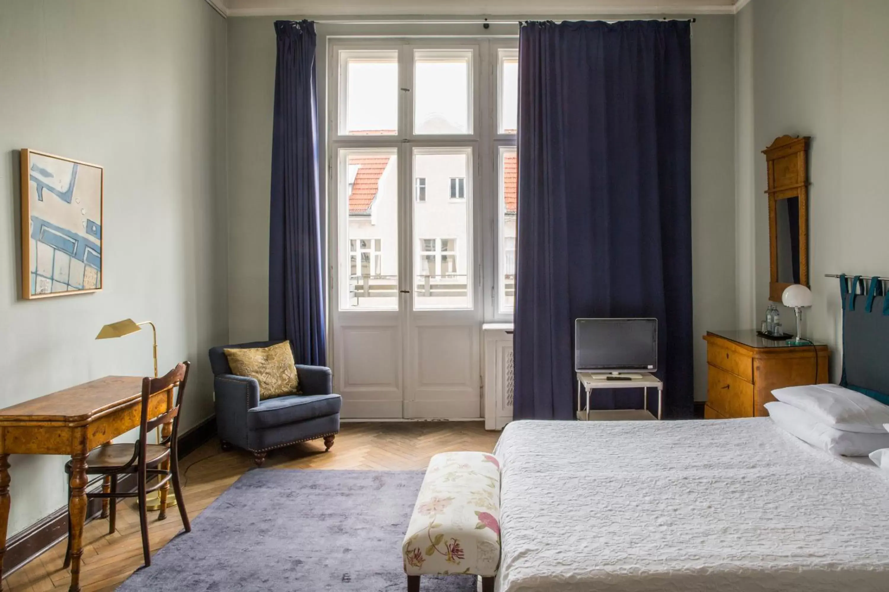 Bedroom, Bed in Art Nouveau Hotel am Kurfürstendamm