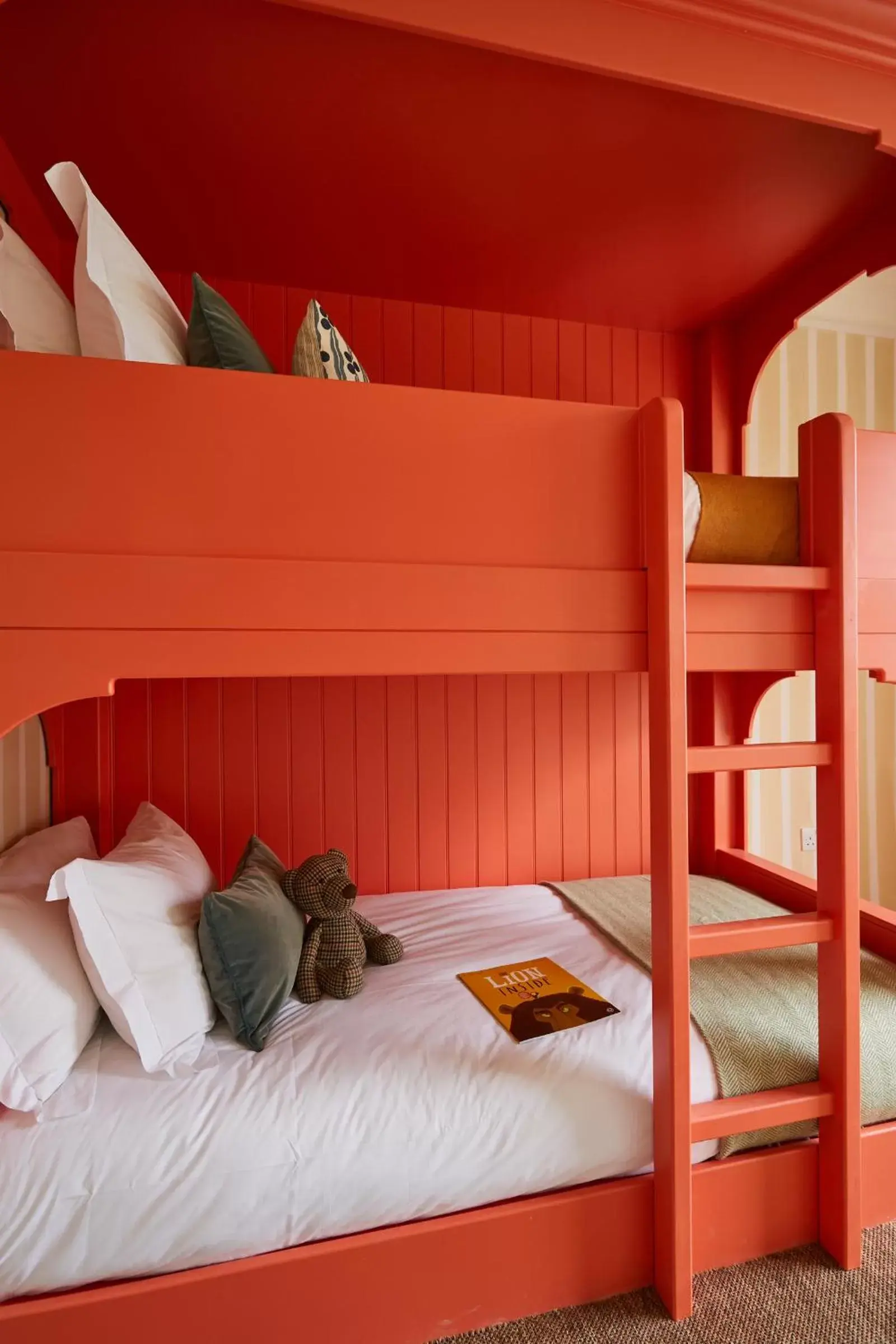 bunk bed in The Retreat Elcot Park