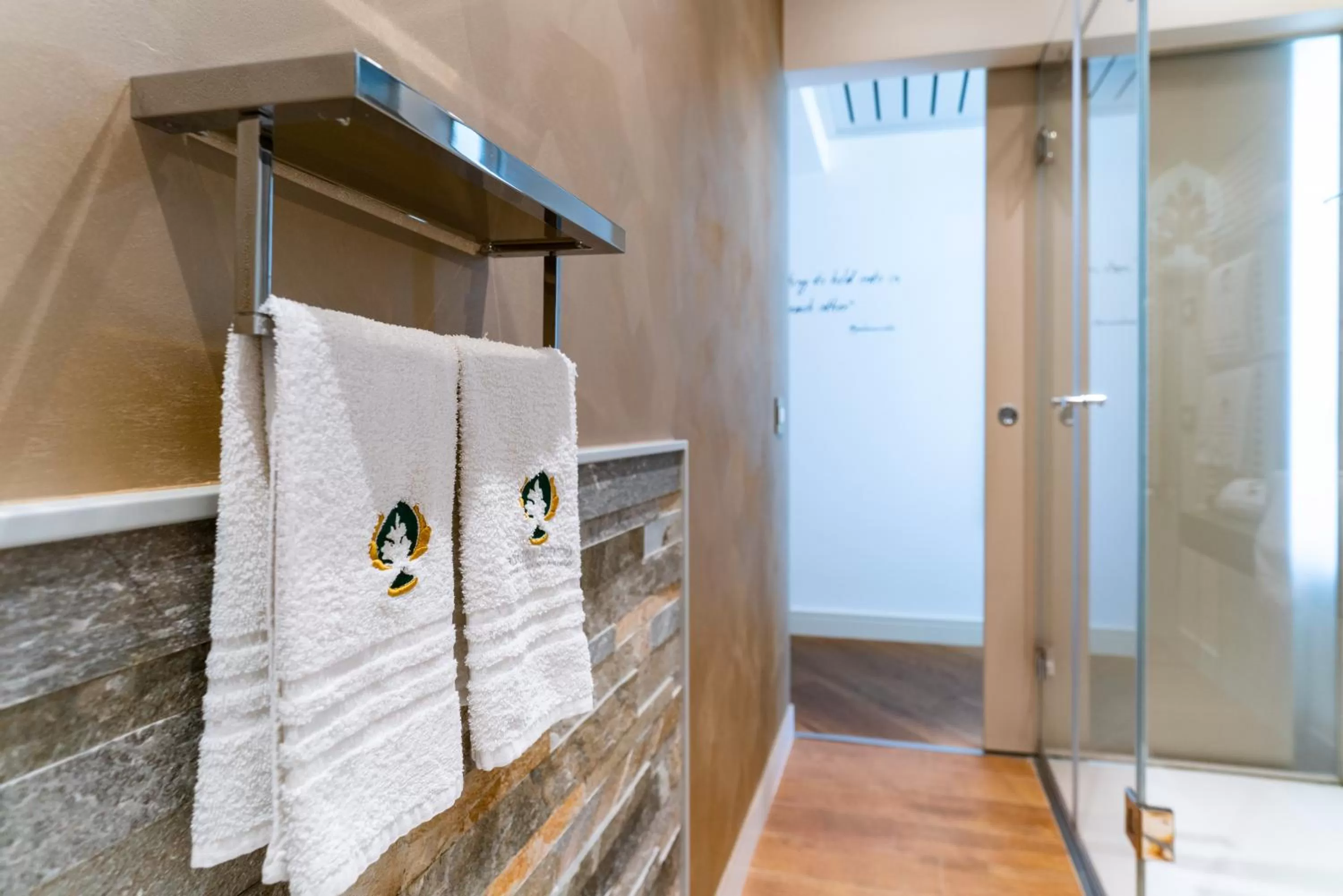 Shower in Palazzo Scotto