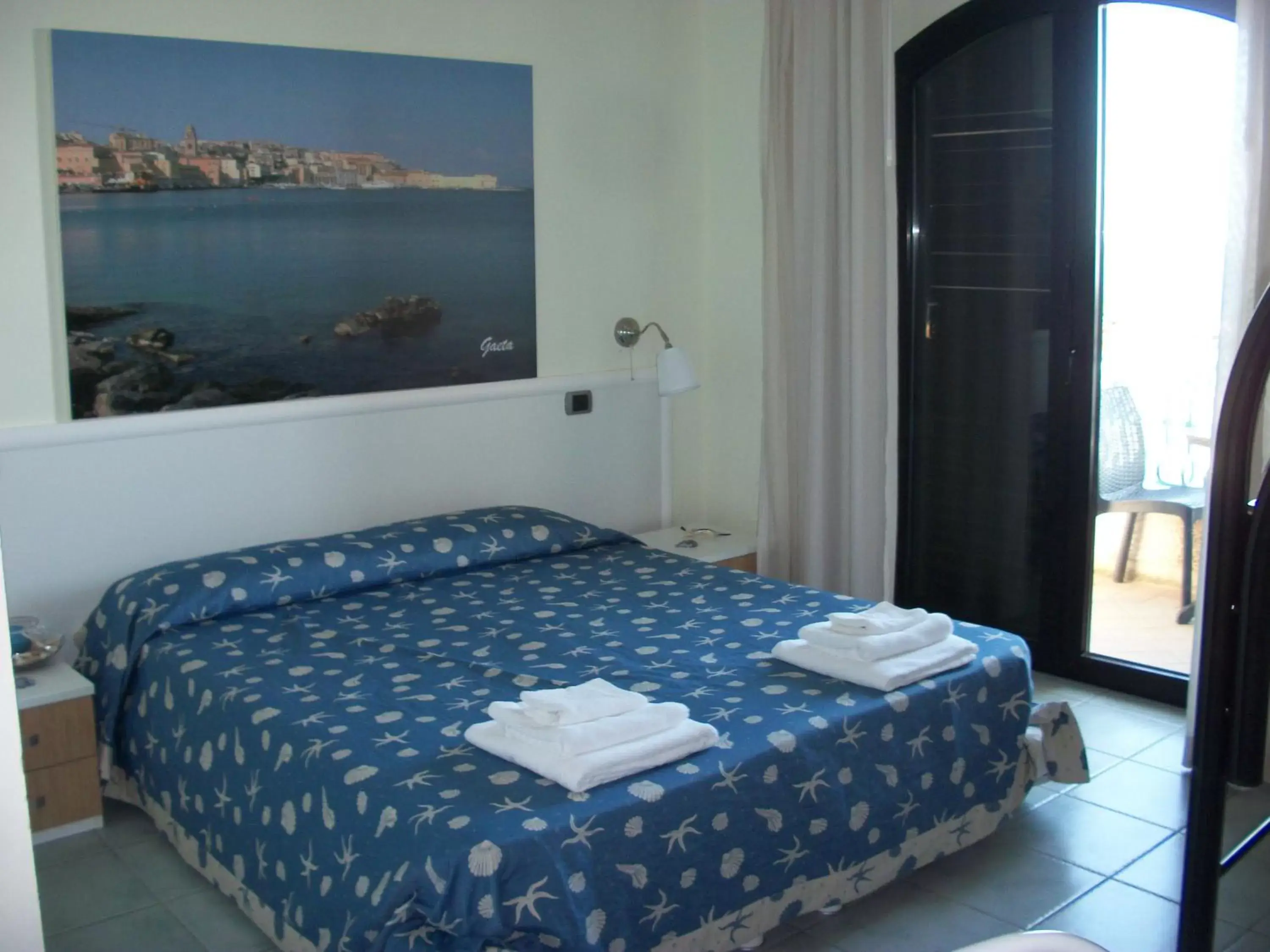 Bed in Hotel Tirreno Formia