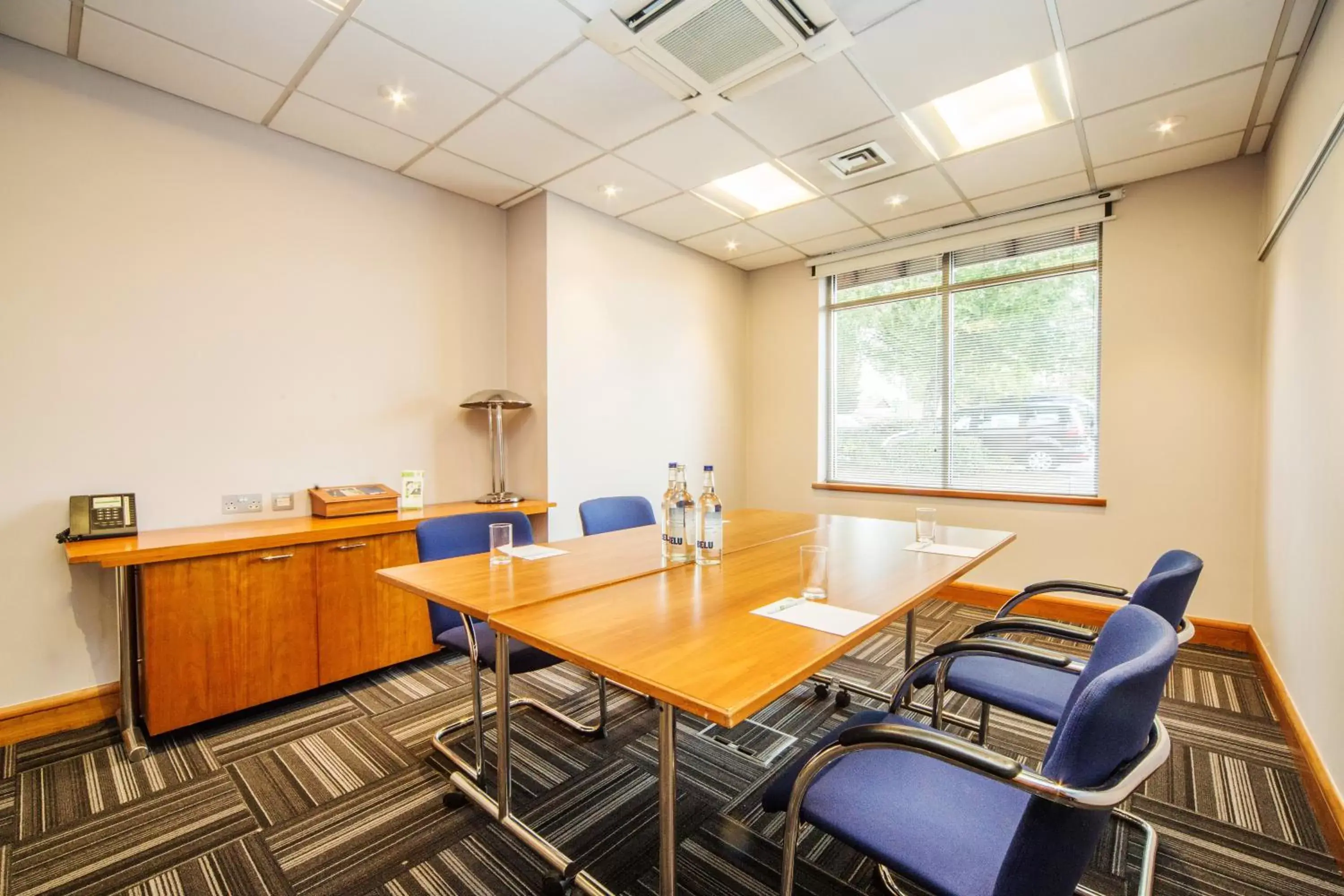 Business facilities in Holiday Inn High Wycombe M40, Jct.4, an IHG Hotel