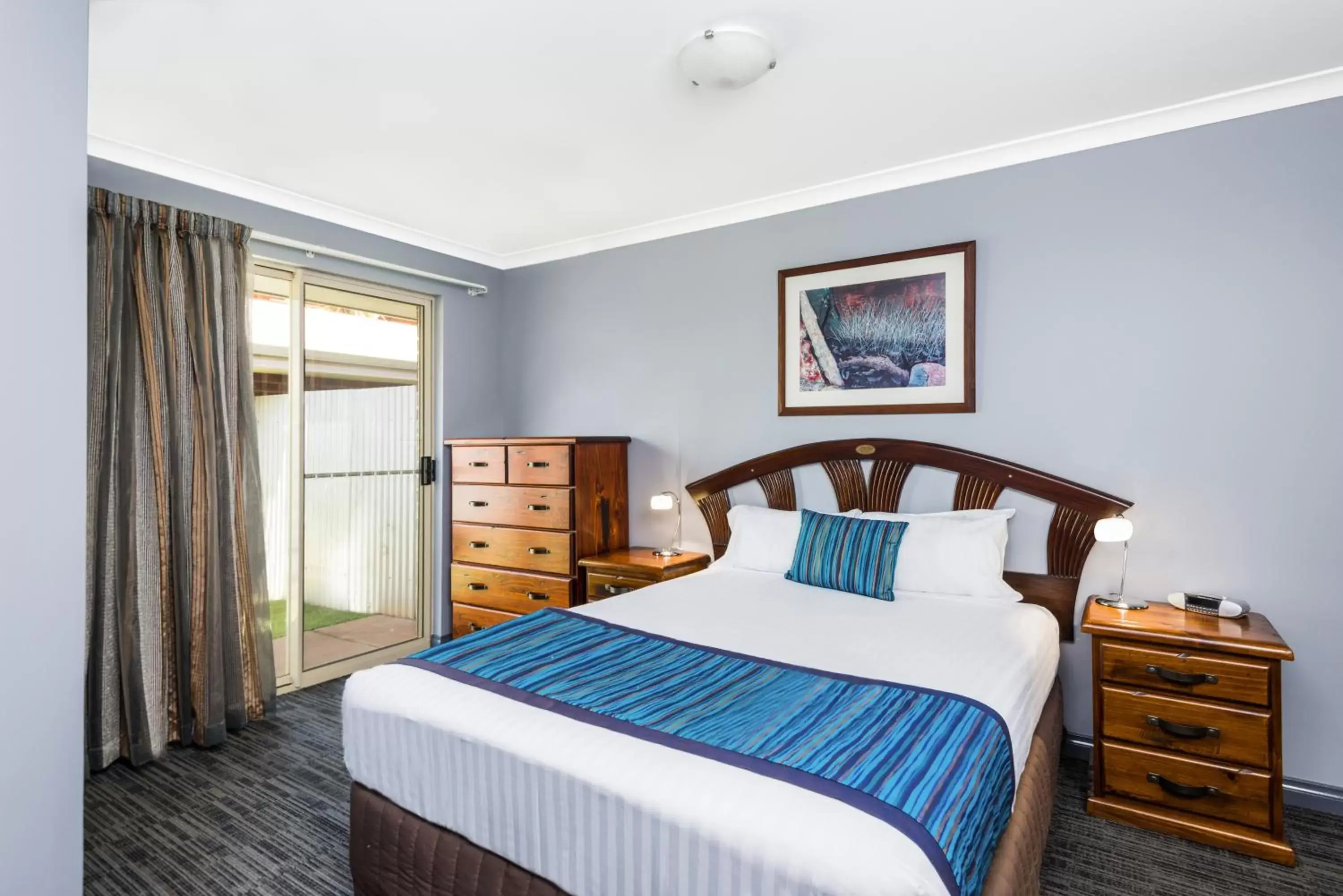 Bedroom, Bed in Quest Yelverton Kalgoorlie