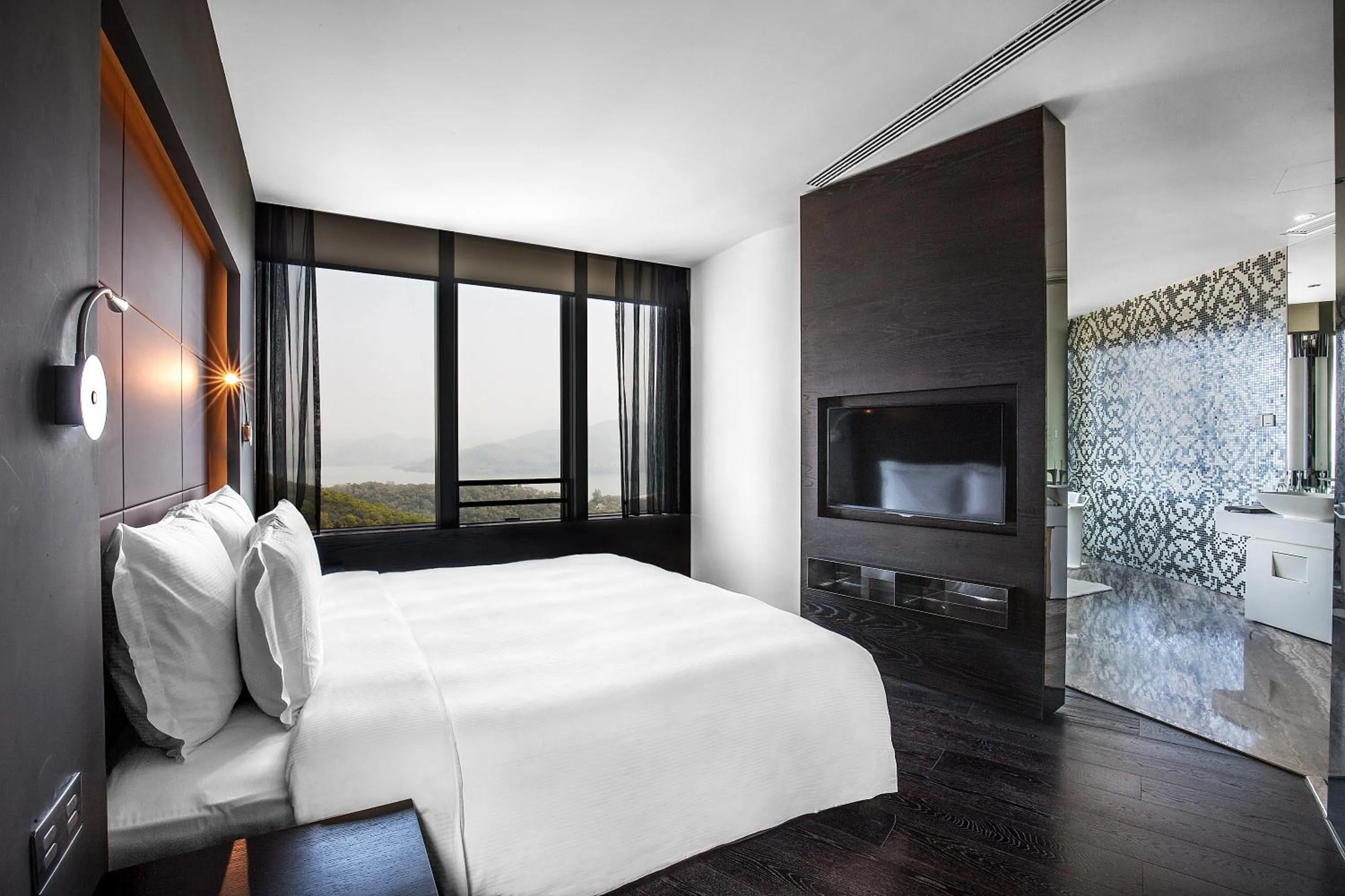 Bedroom, Bed in Shenzhen O Hotel