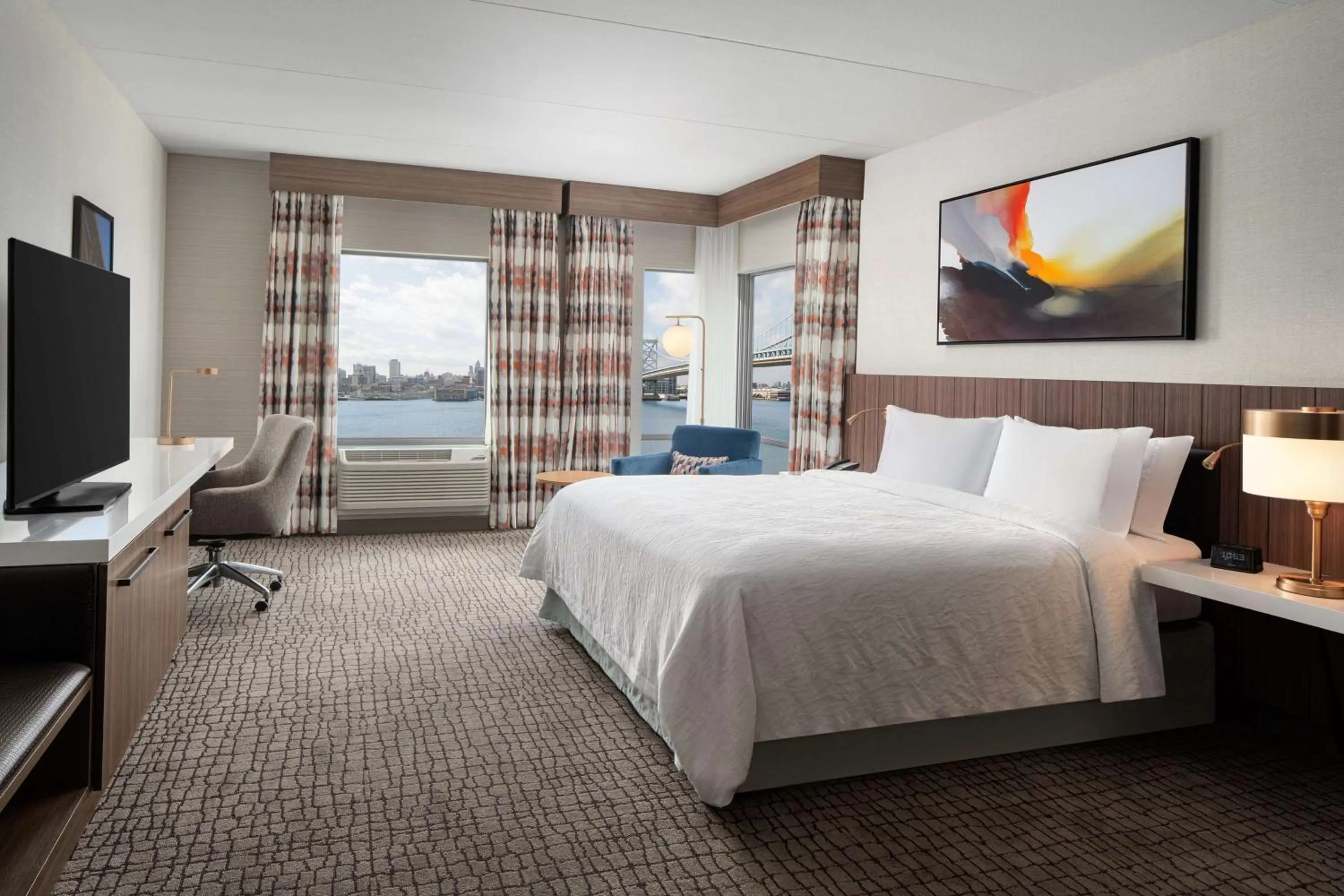 Bed in Hilton Garden Inn Camden Waterfront Philadelphia