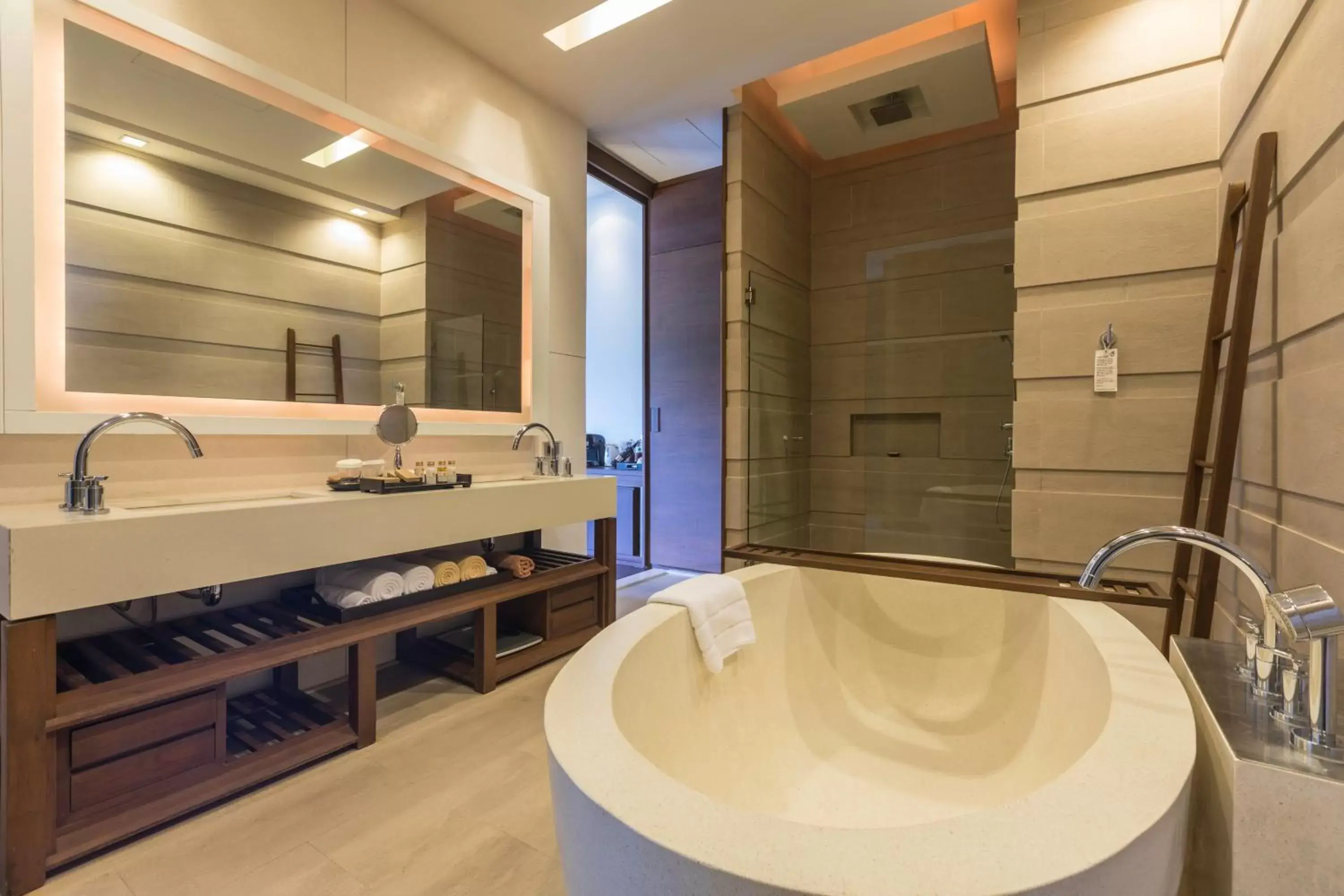 Shower, Bathroom in Cape Nidhra Hotel - SHA Extra Plus