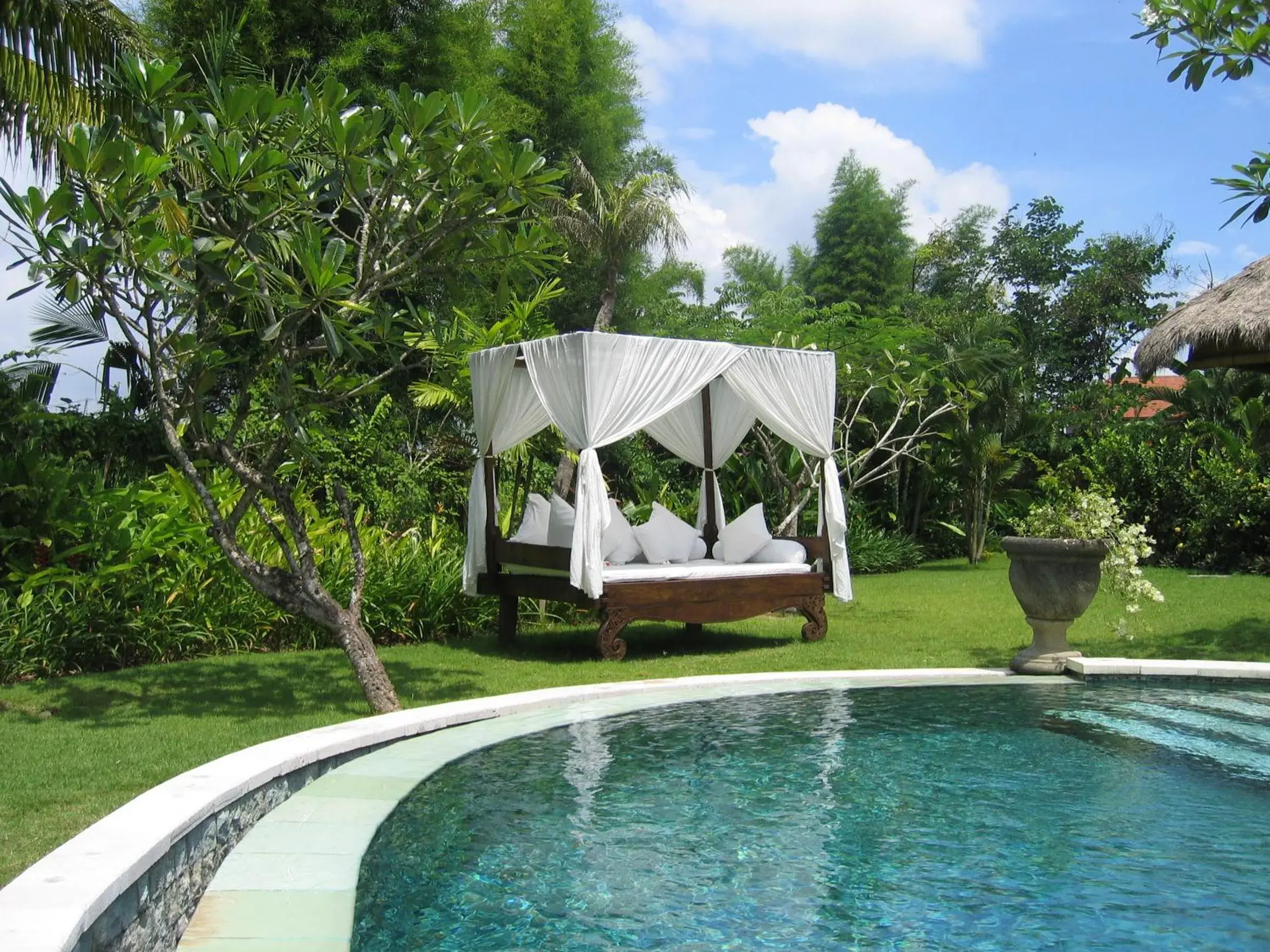 Garden, Swimming Pool in Villa Mathis A Member Of Secret Retreats