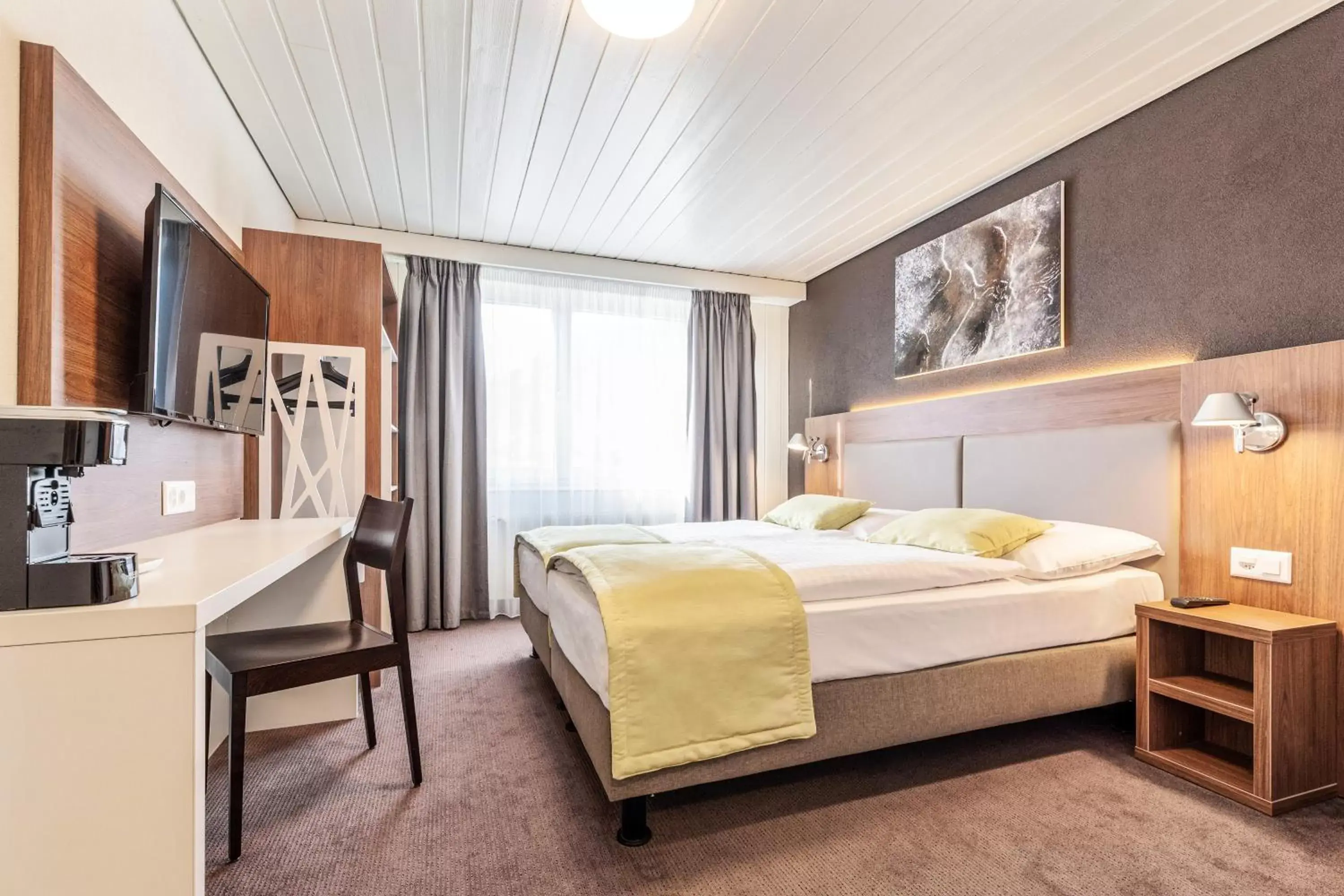 Bedroom, Bed in Campanile Martigny